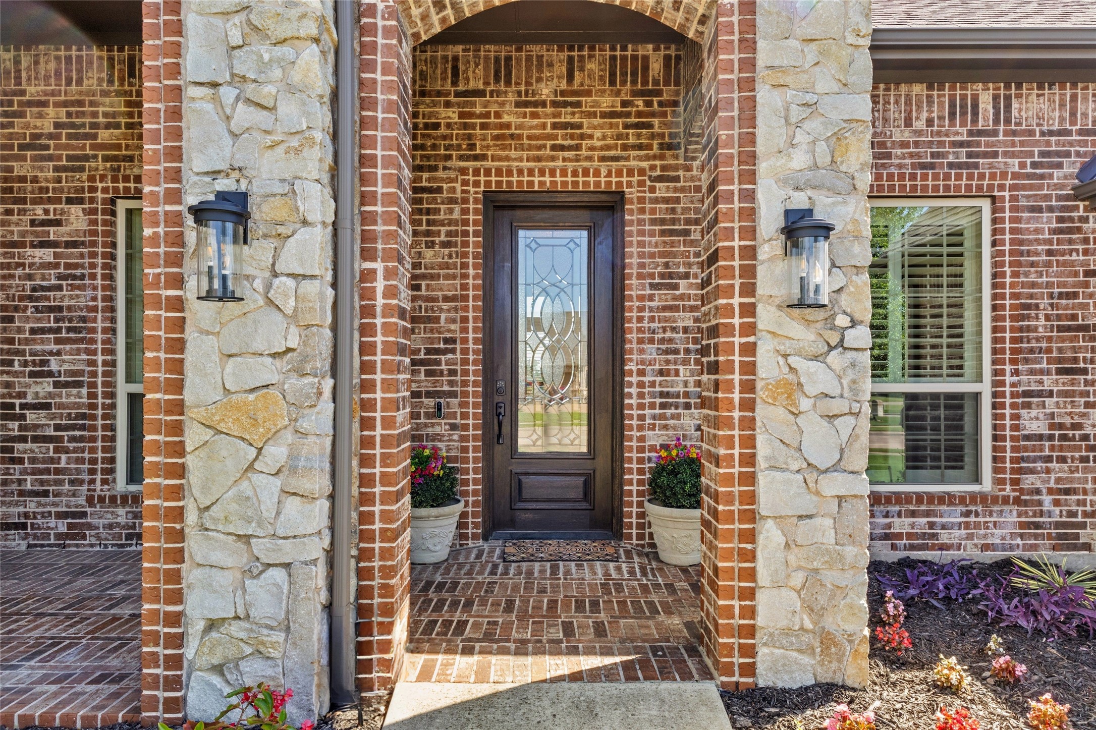 800 Yasmin Court