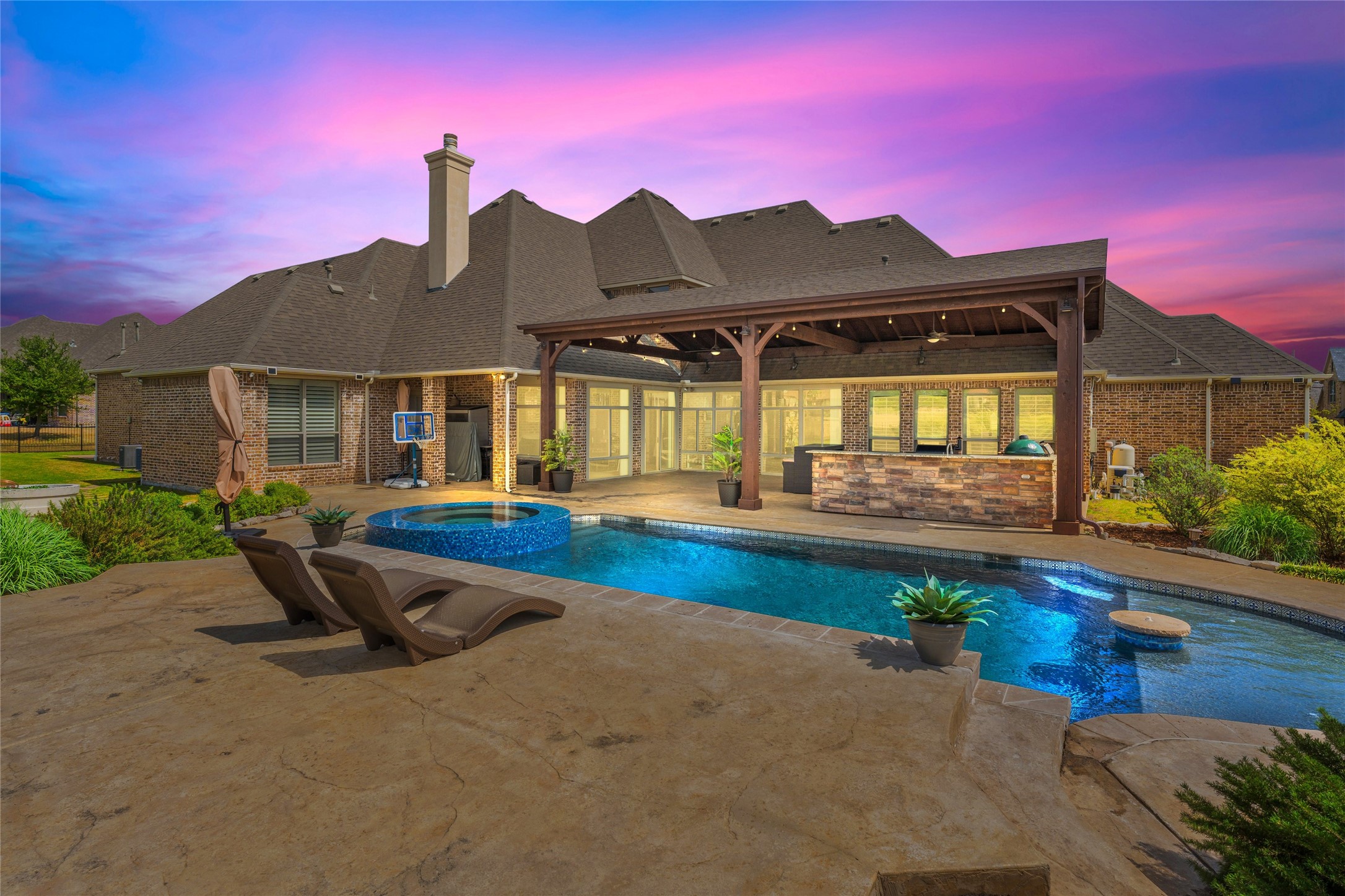 1061 Kingsbridge Lane