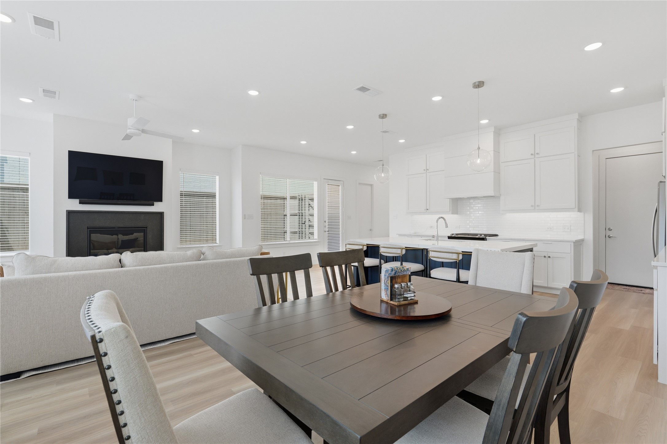 11637 Liberty Commons