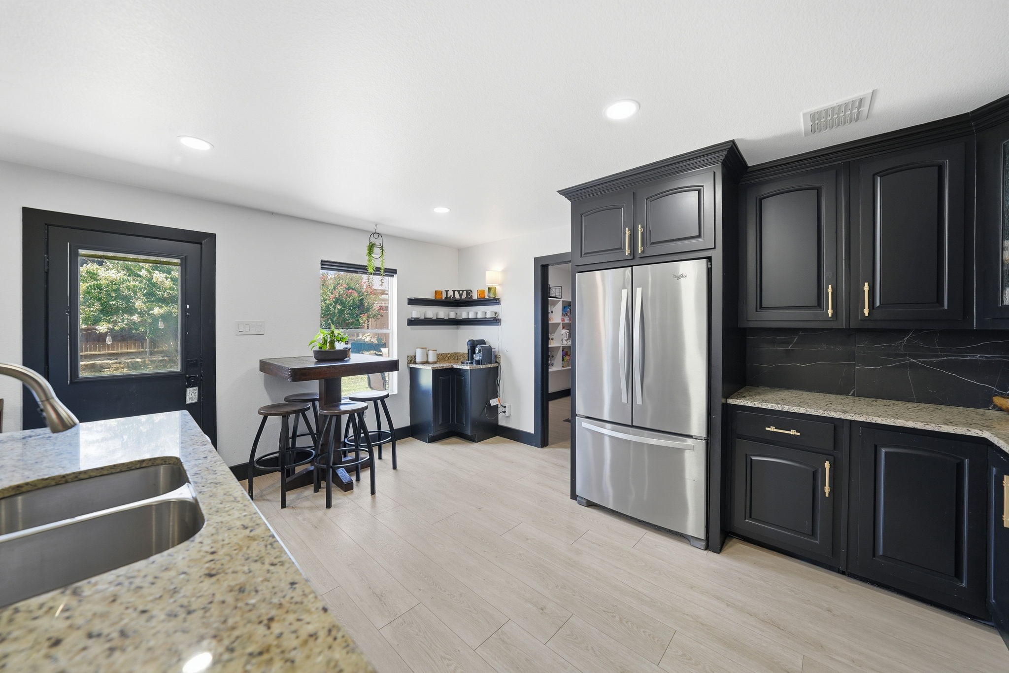 1216 Bellevue Drive