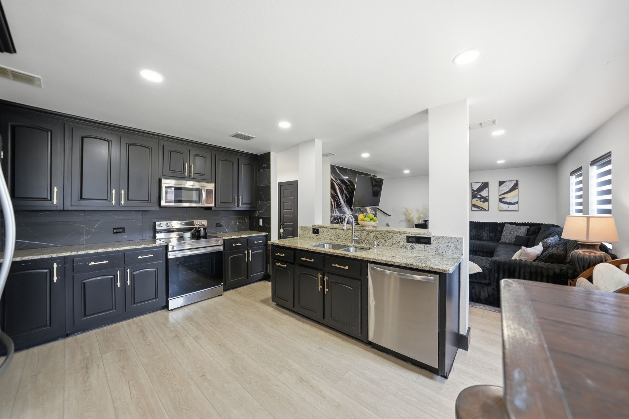 1216 Bellevue Drive