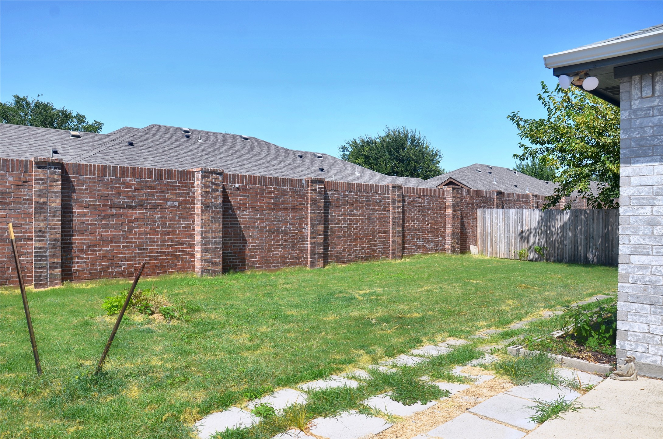 1011 Waterview Drive