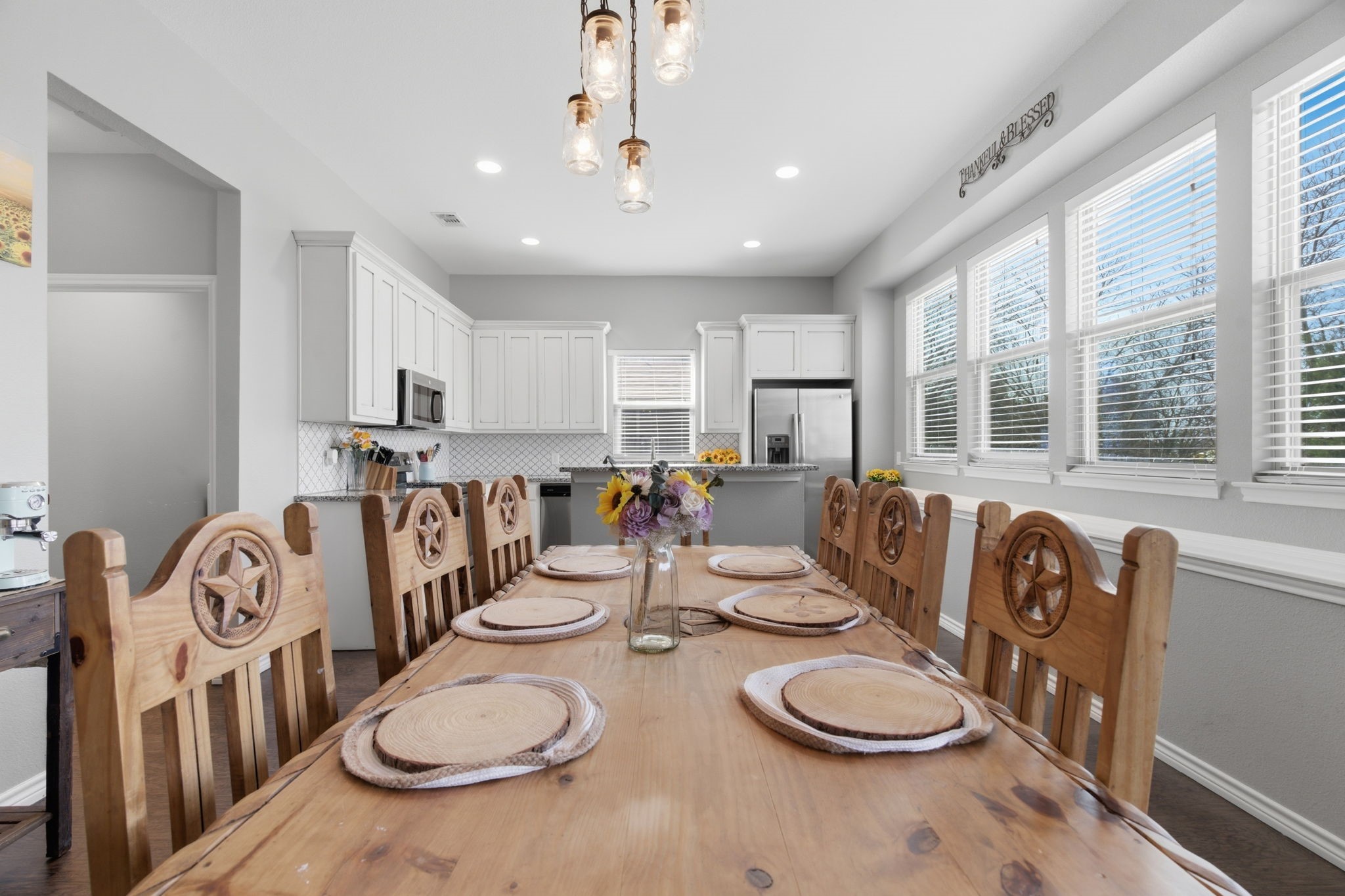 711 Hadley Lane