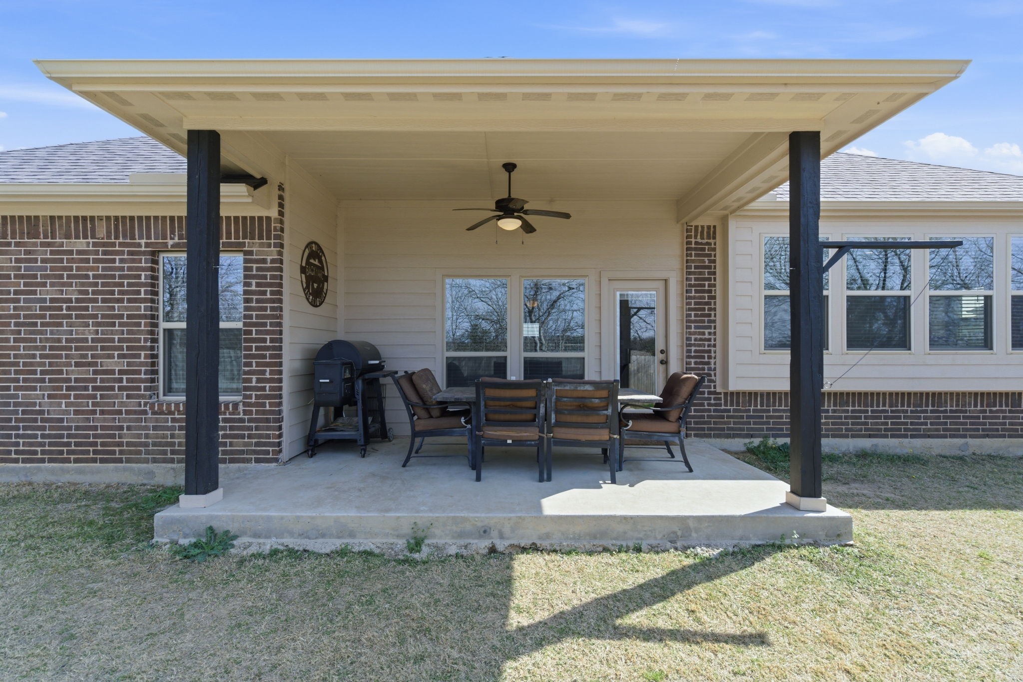 711 Hadley Lane