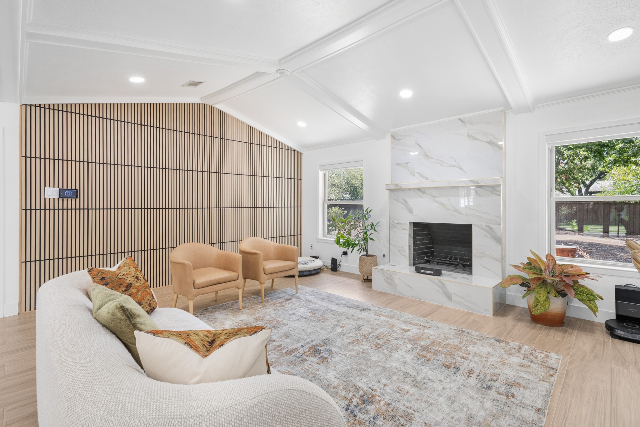 3908 Royal Lane