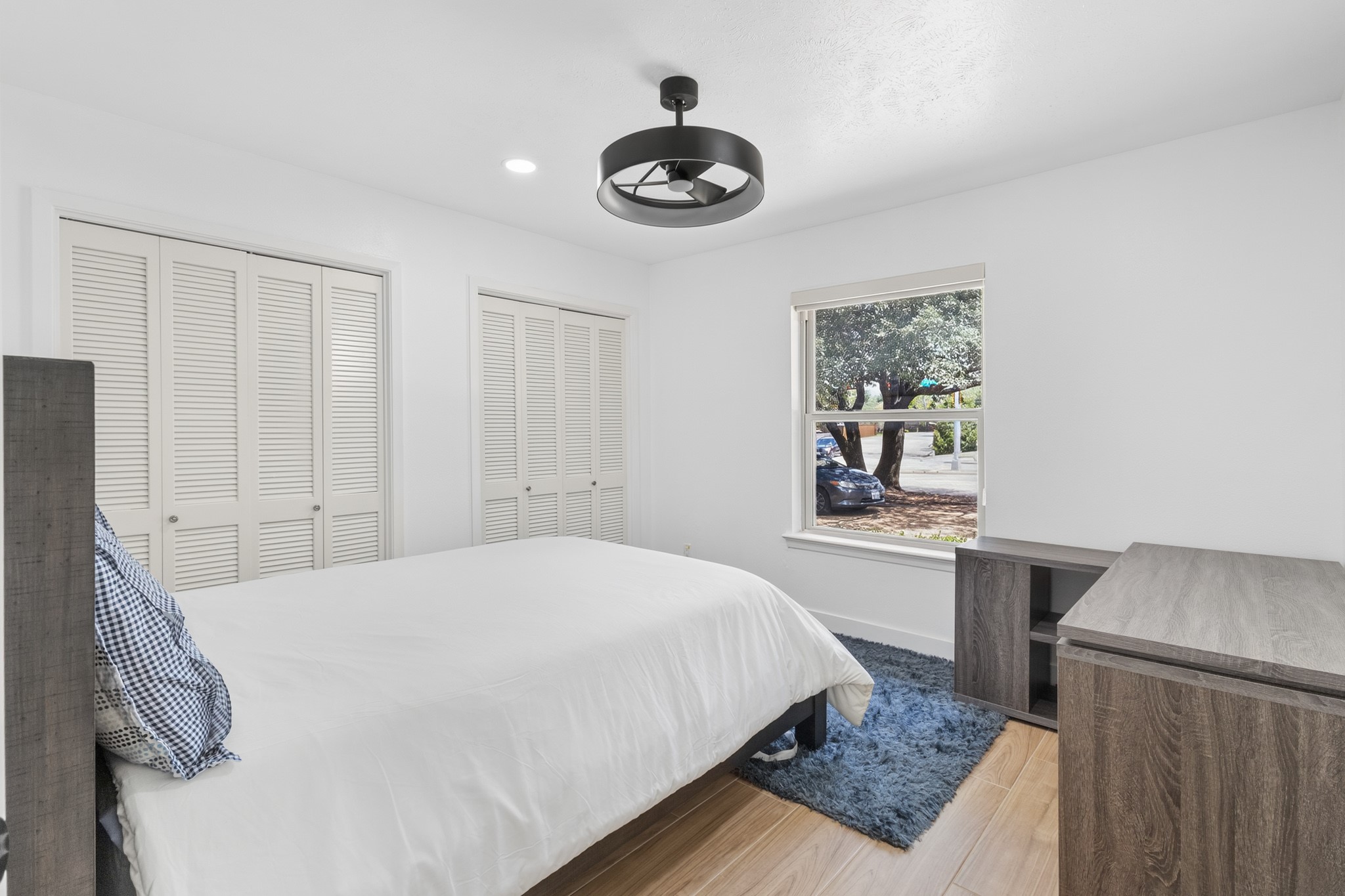 3908 Royal Lane