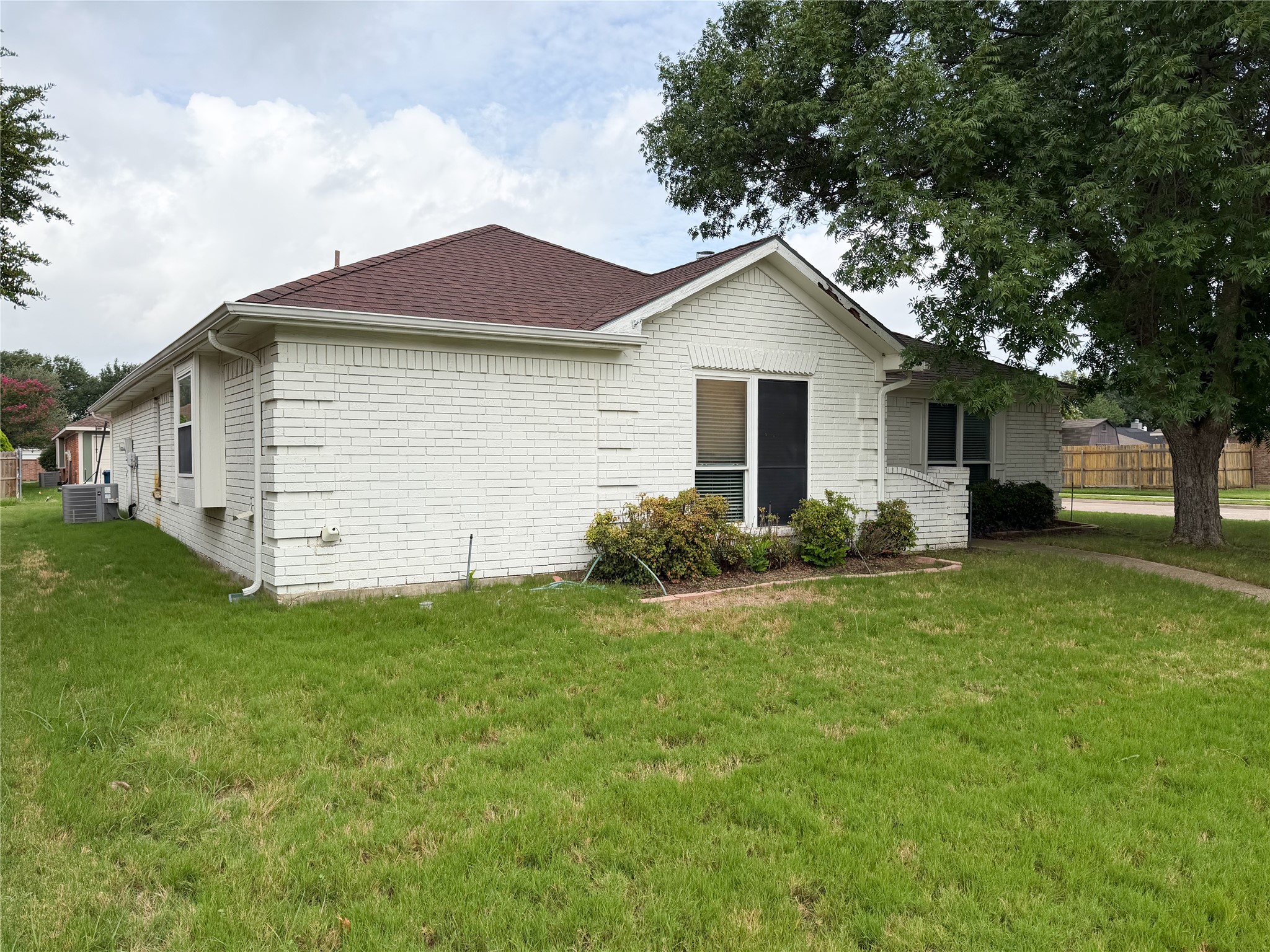 351 Parkwood Lane