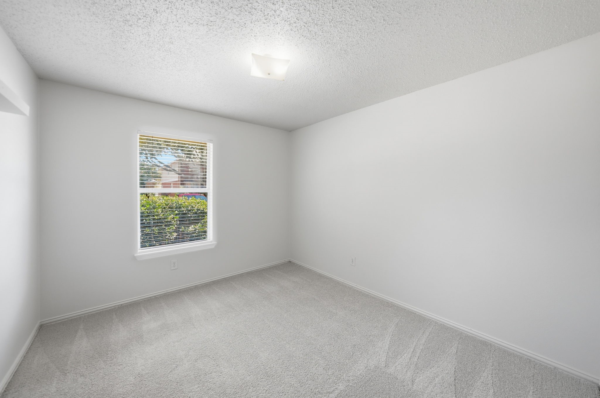 5228 Boxwood Lane