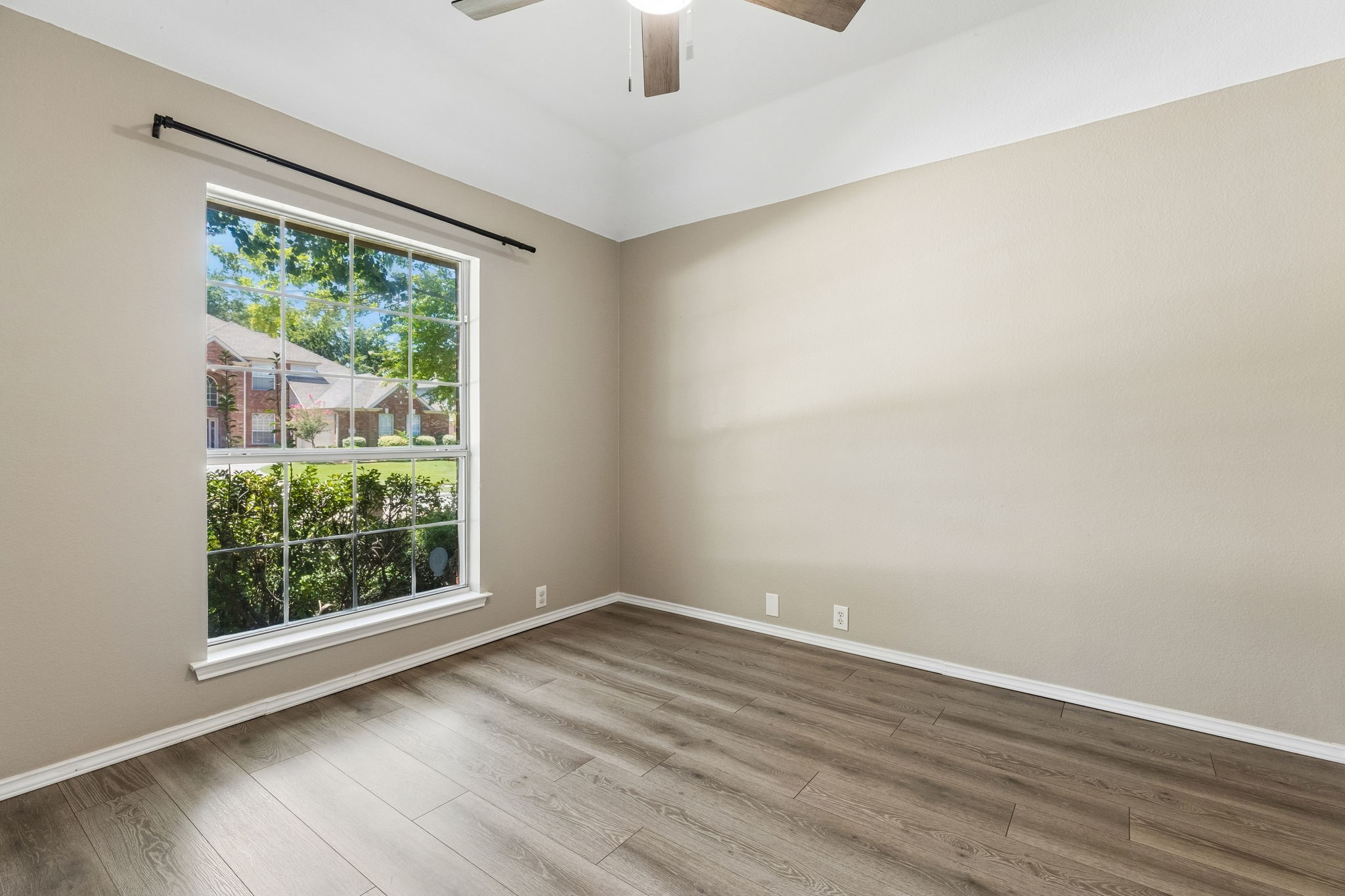 3313 Heatherbrook Drive
