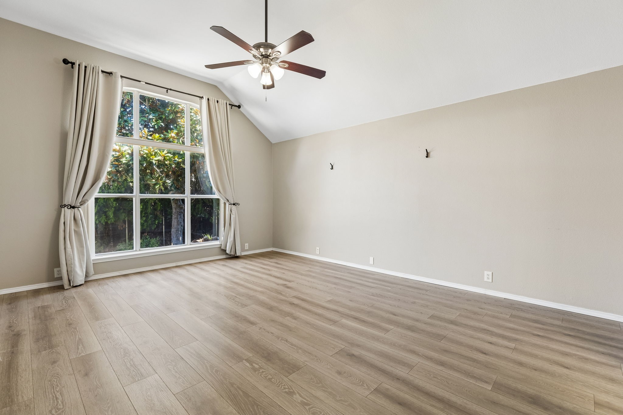 3313 Heatherbrook Drive