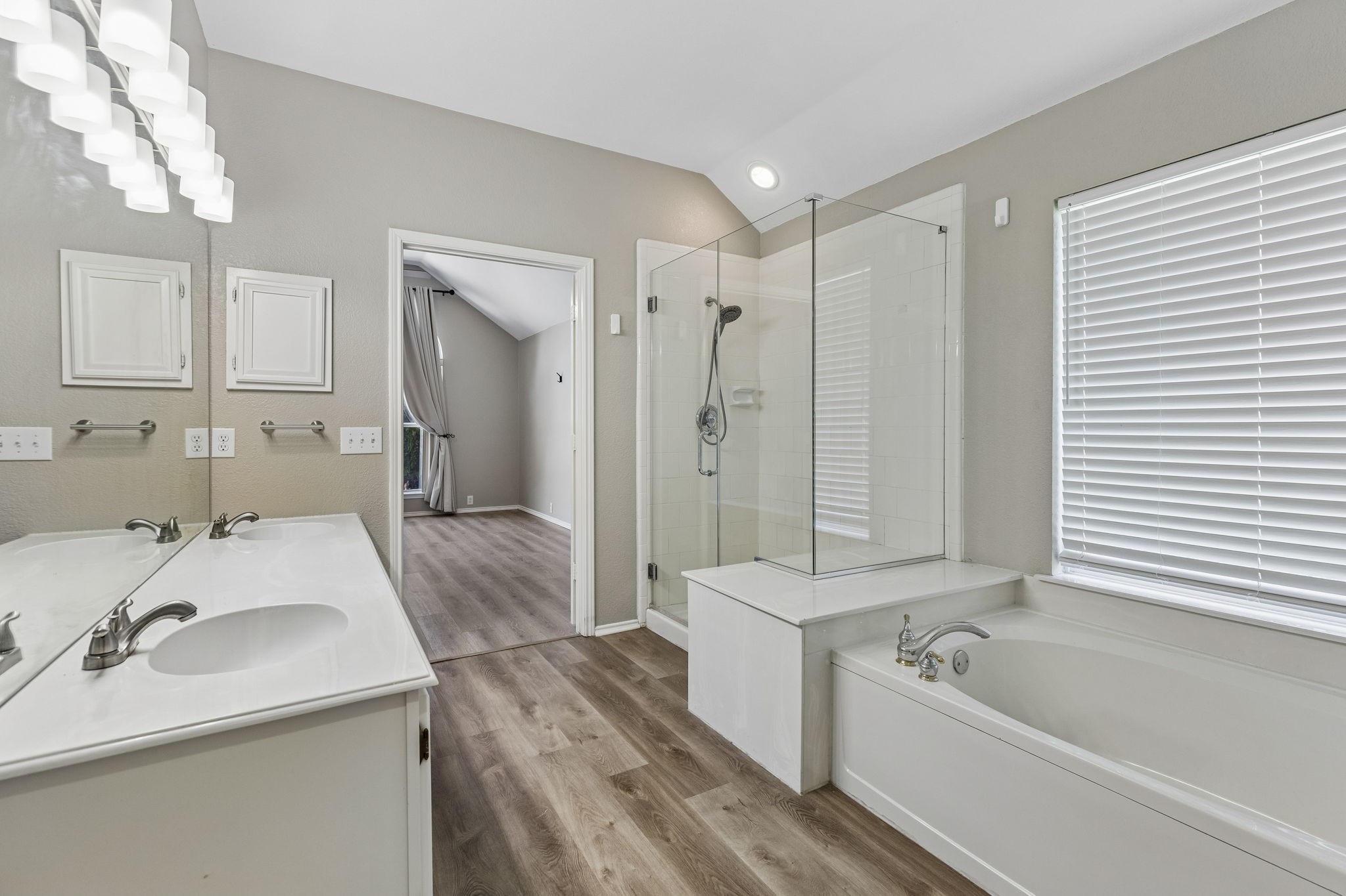 3313 Heatherbrook Drive