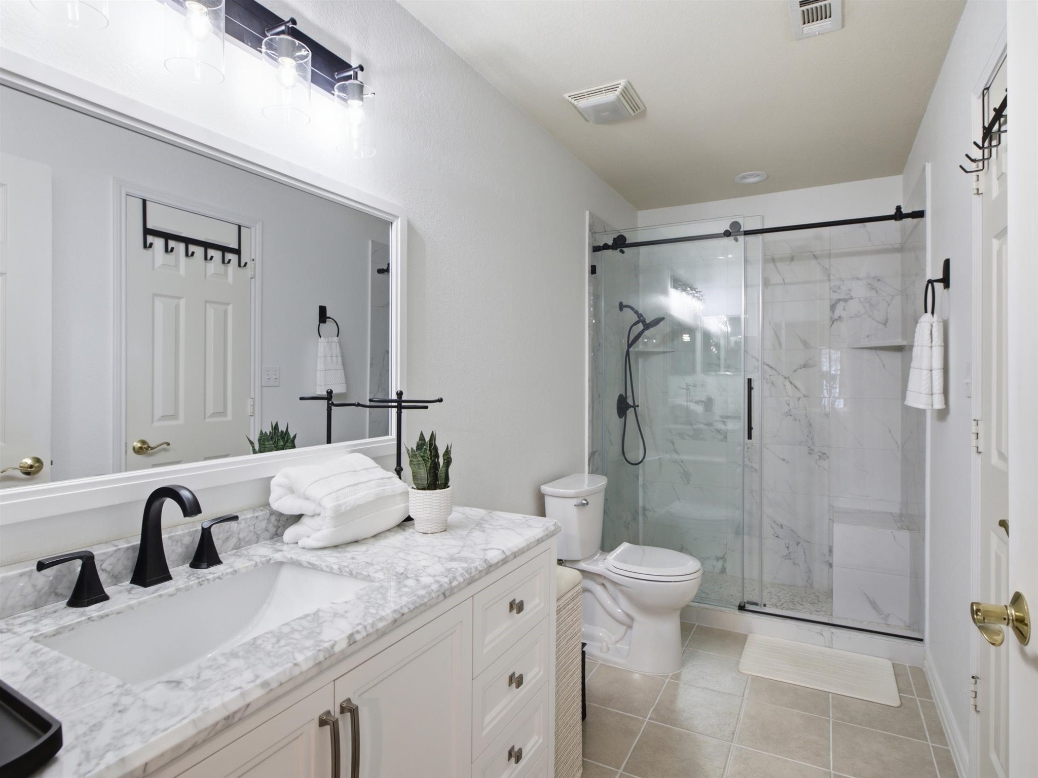 2305 Jennifer Lane