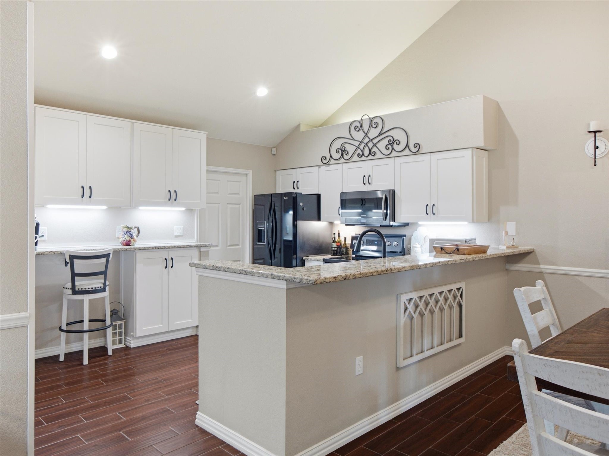 2305 Jennifer Lane