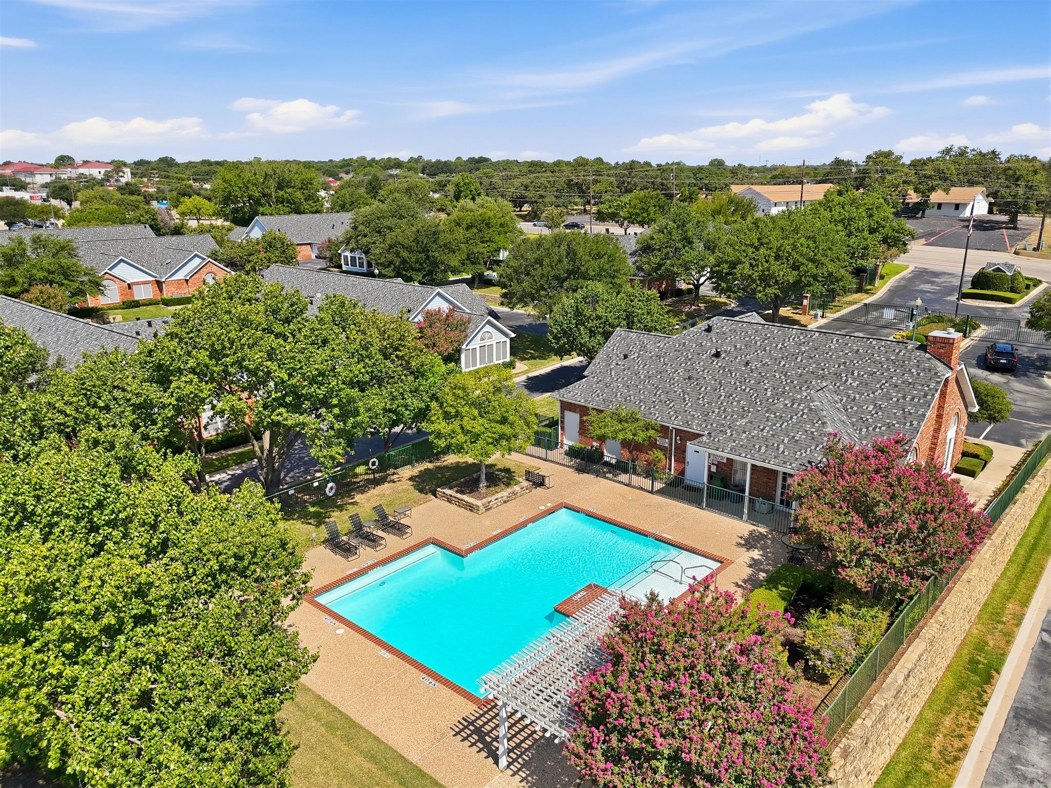 2305 Jennifer Lane