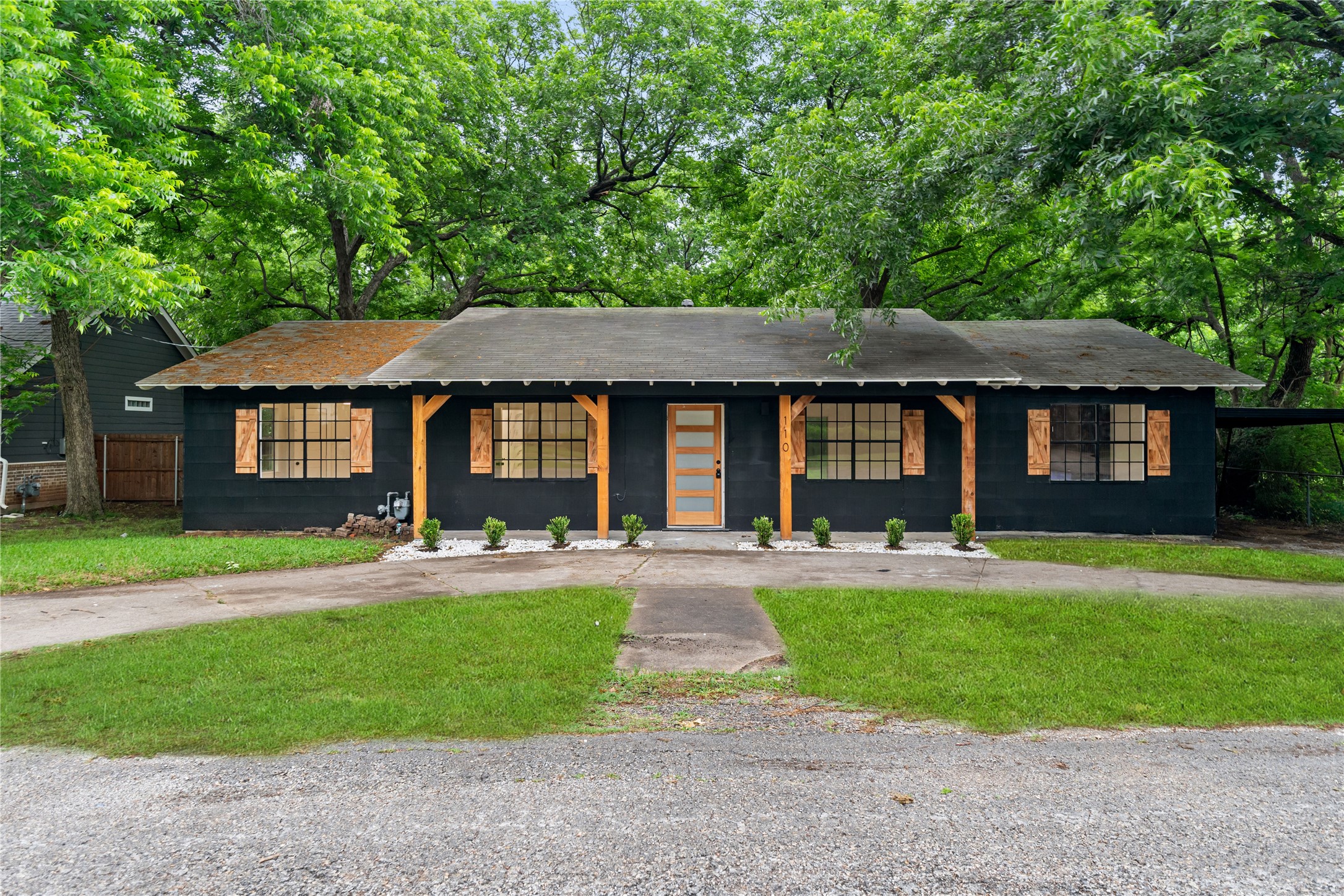 110 Hackberry Street