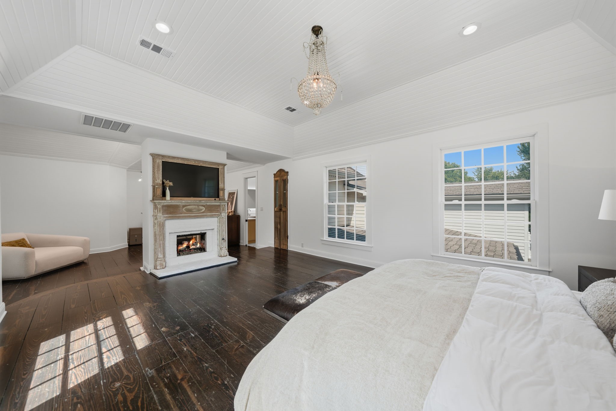 4023 Anns Lane