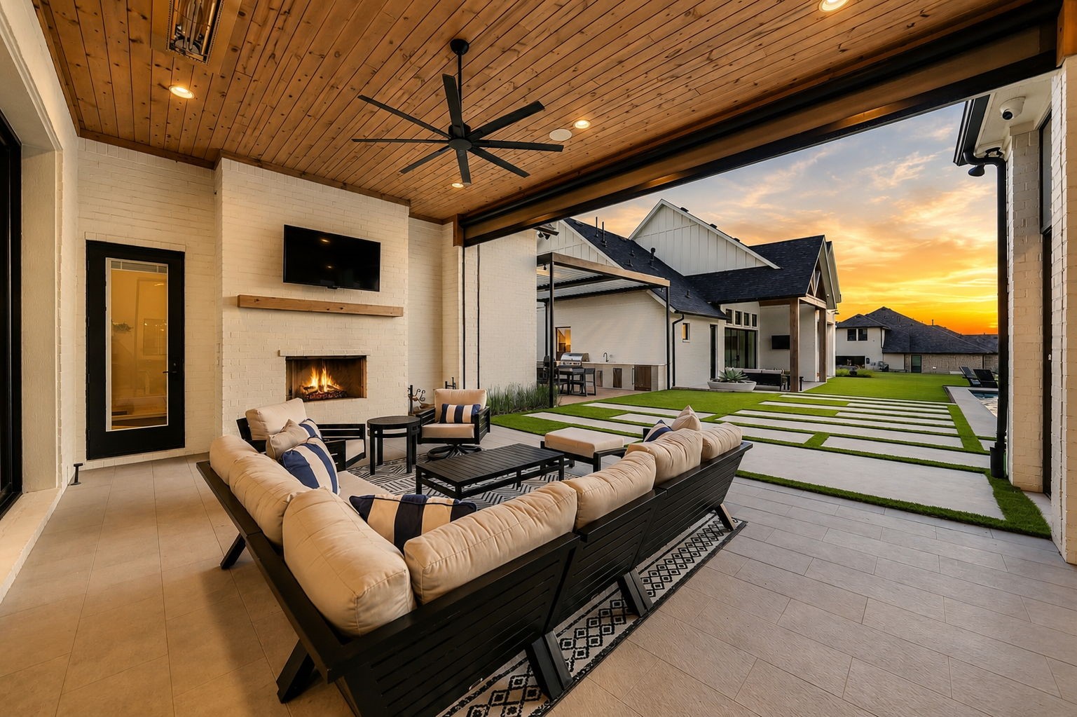 1604 Balboa Place