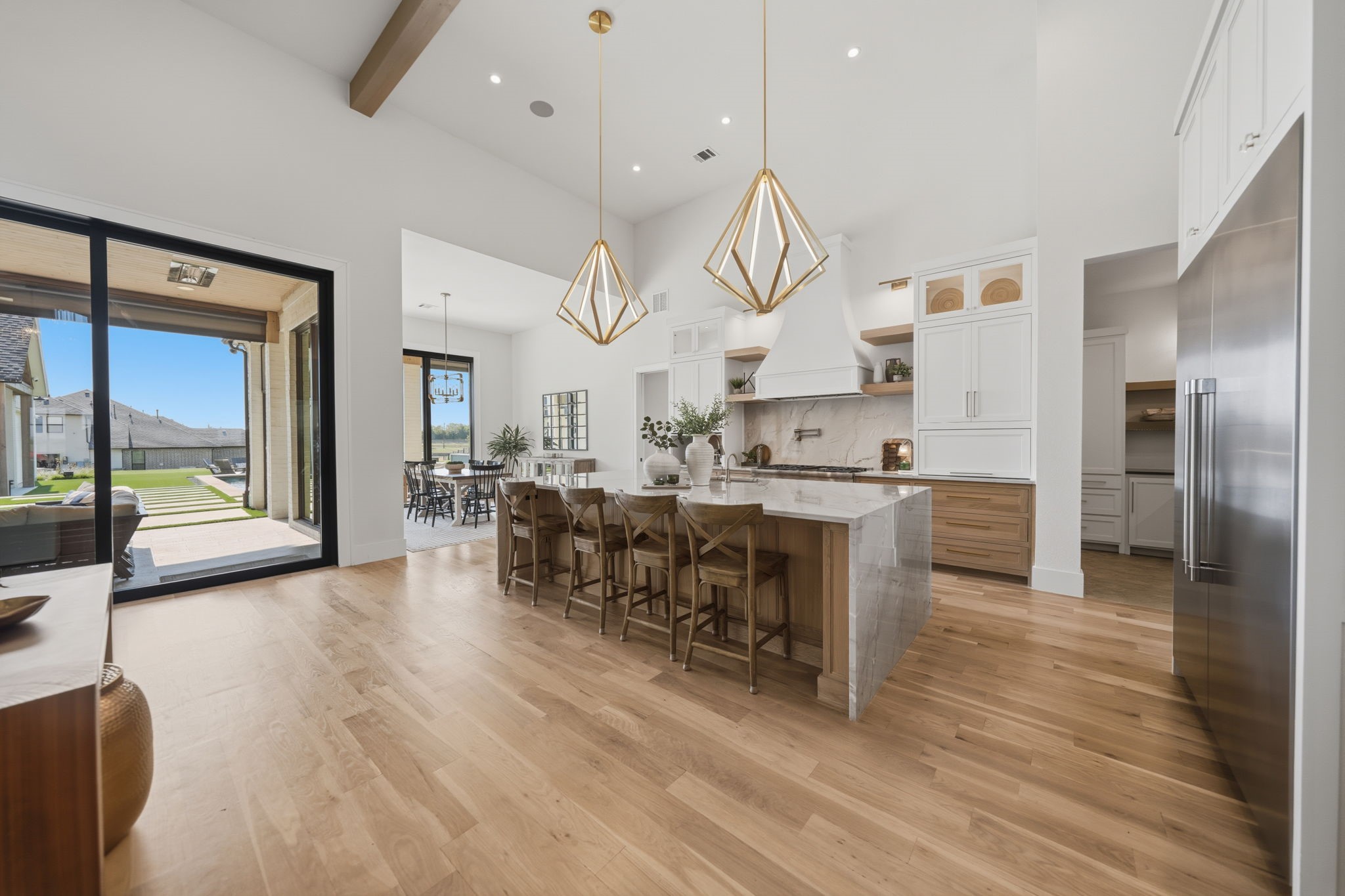 1604 Balboa Place