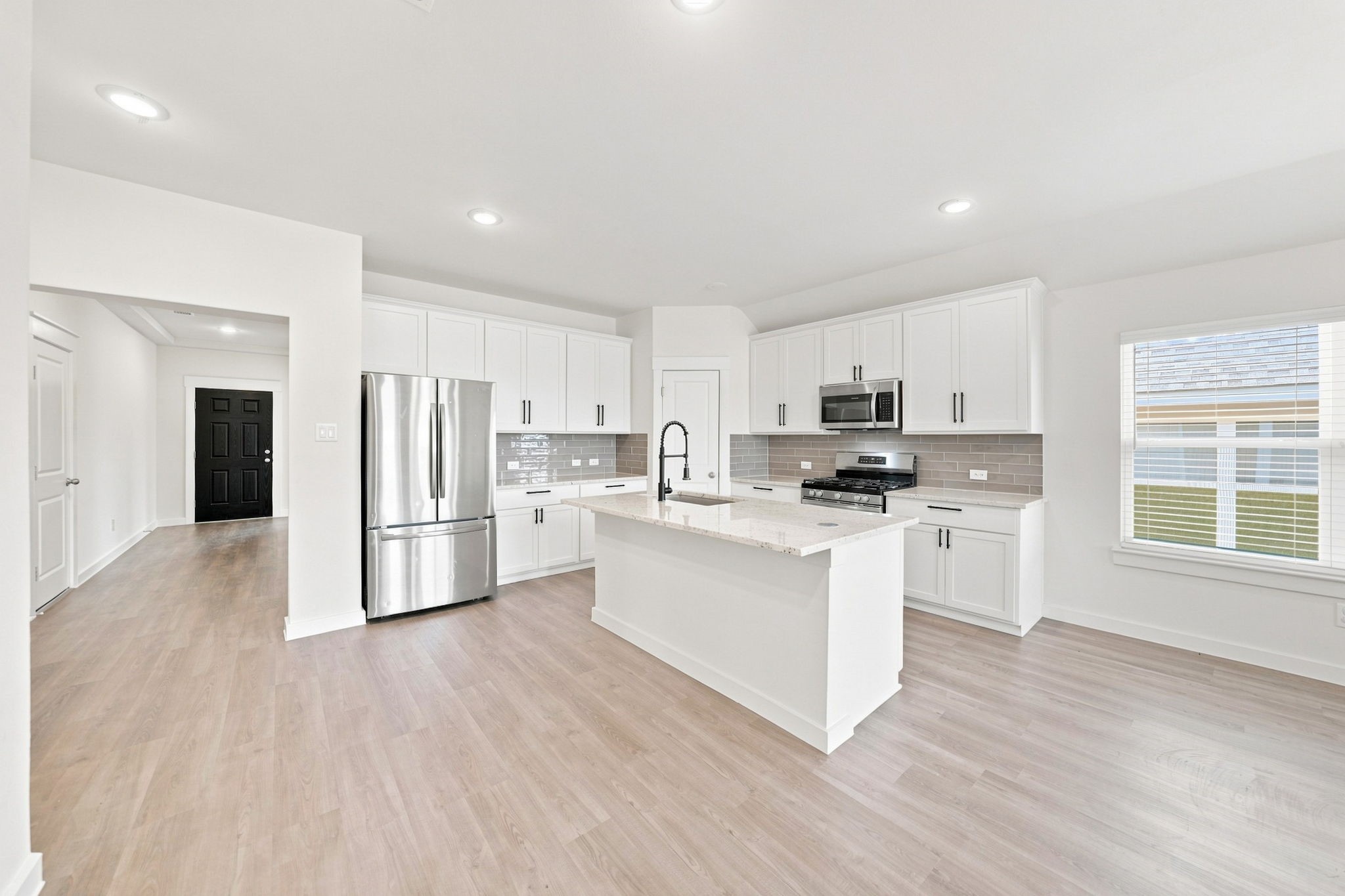 702 Woodford Way