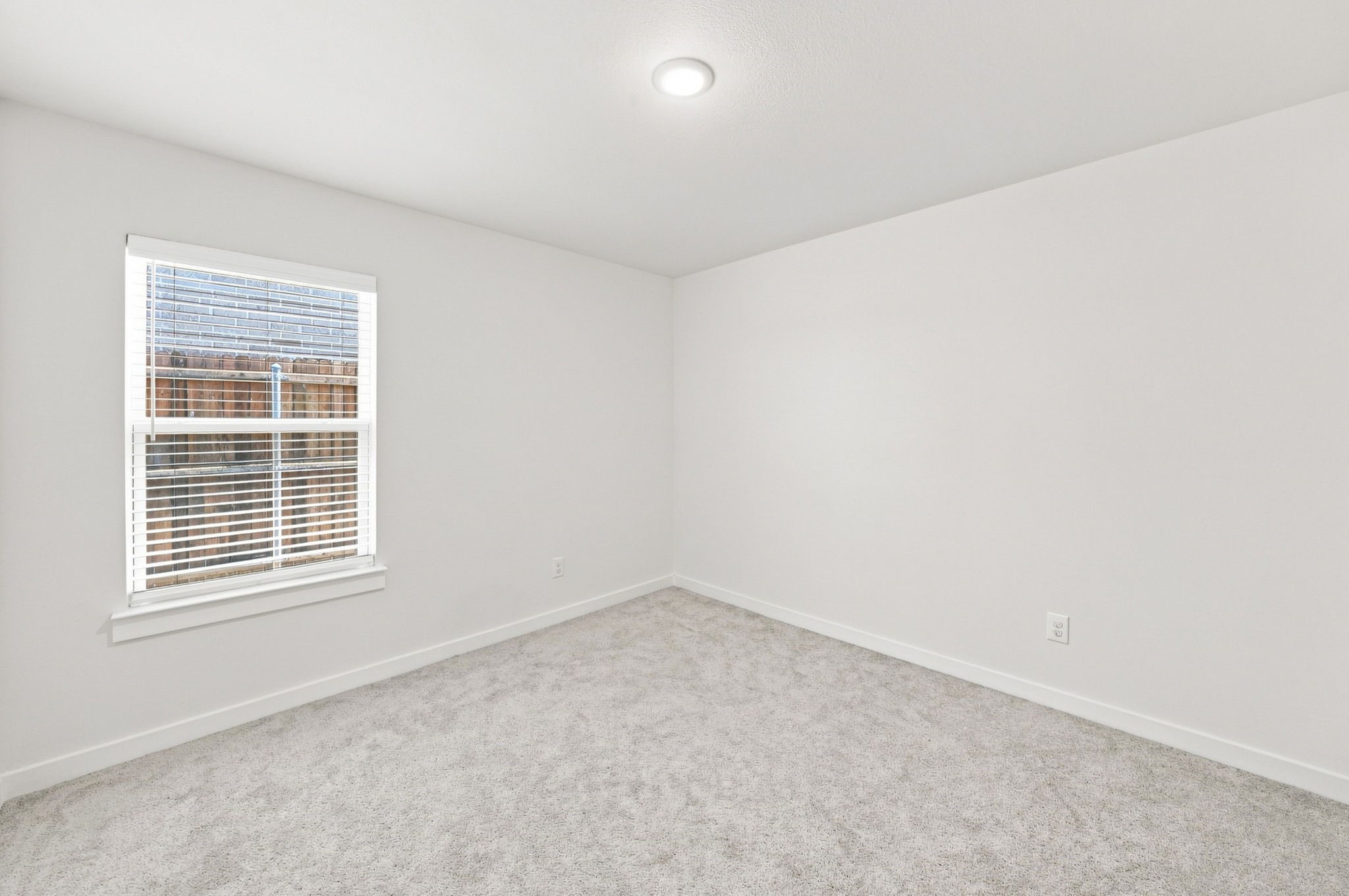 702 Woodford Way