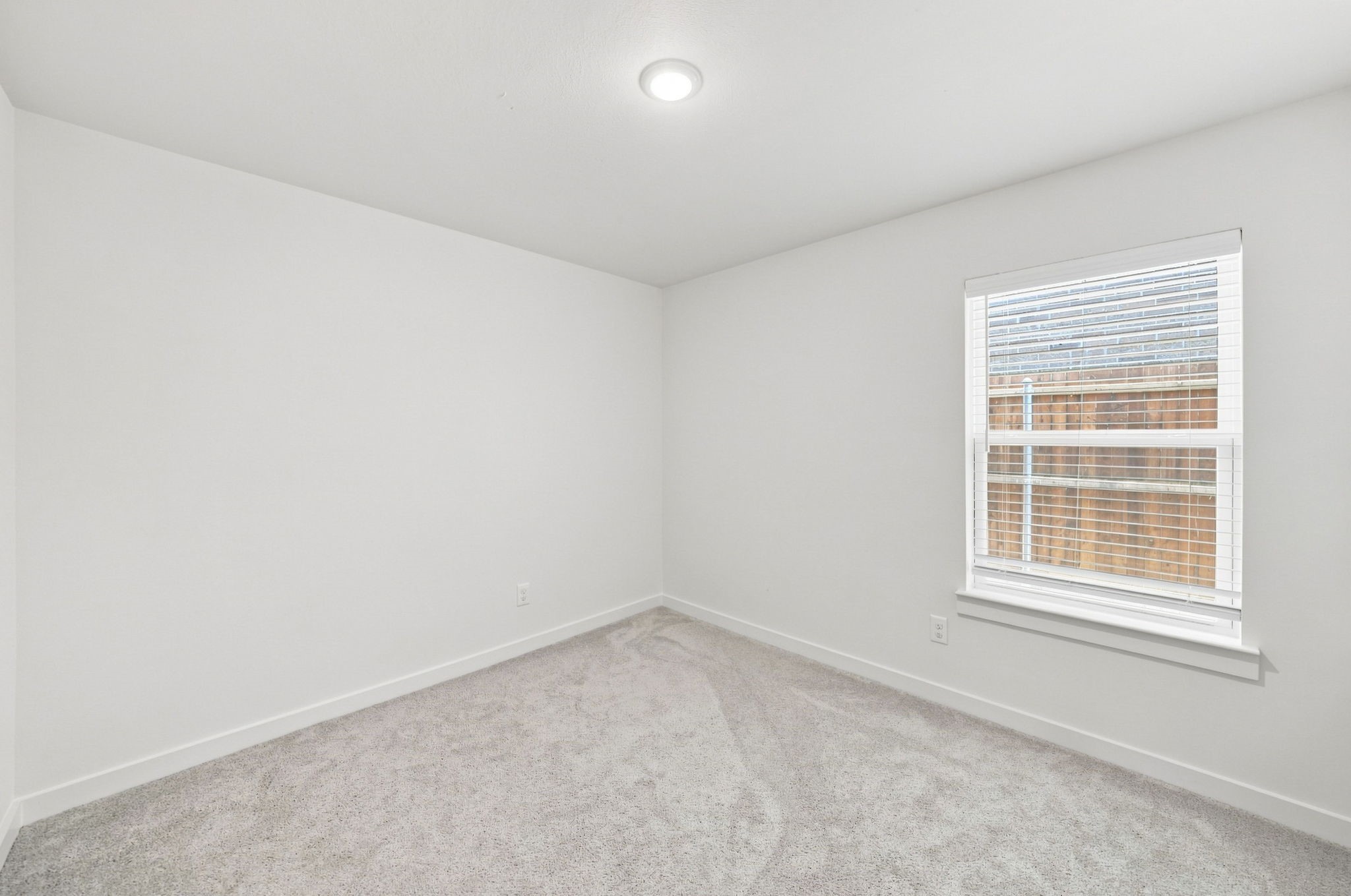 702 Woodford Way
