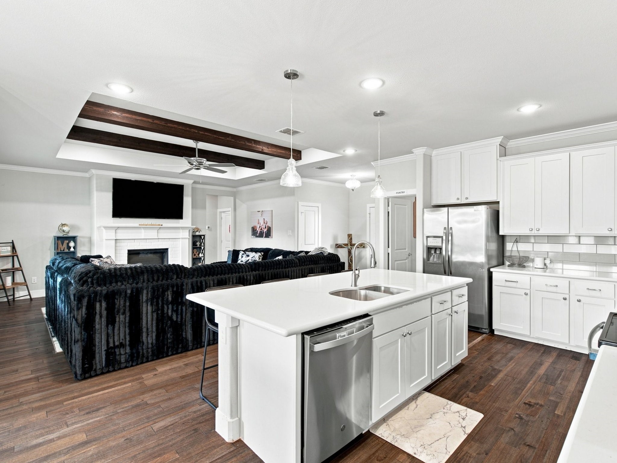 10216 Finch Road