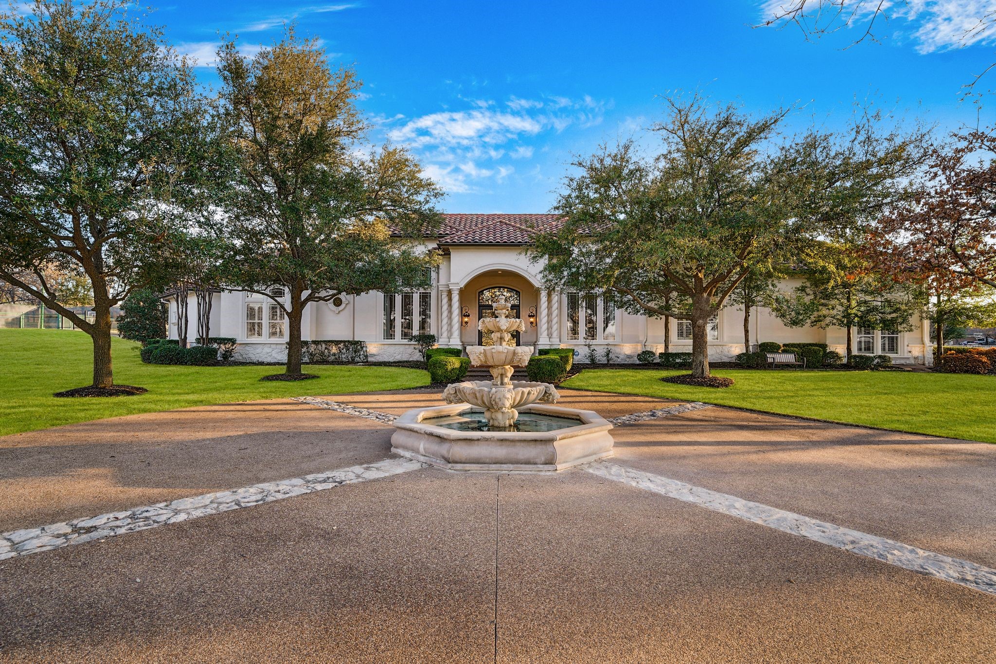 1075 W Dove Road