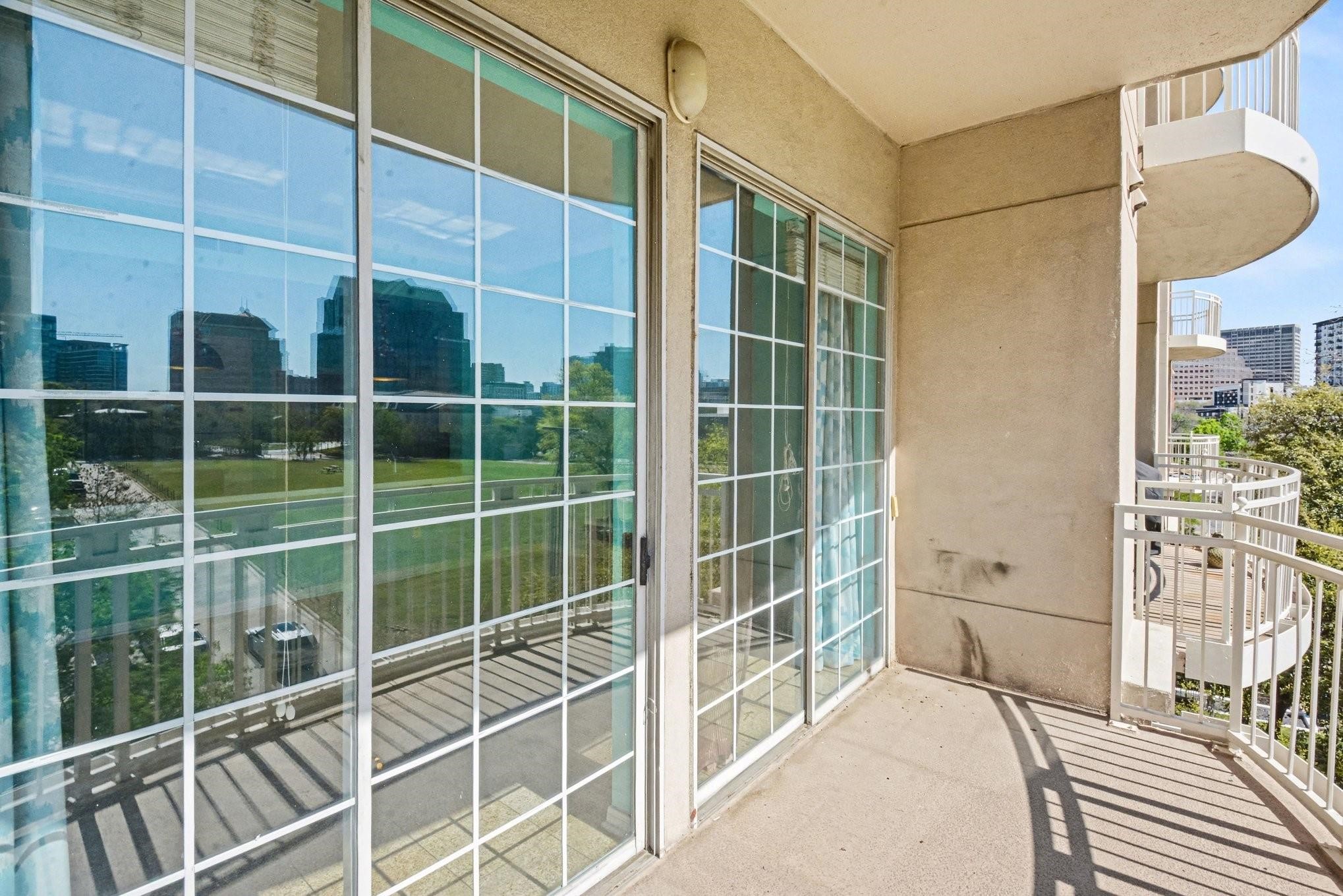 3225 Turtle Creek Boulevard 212