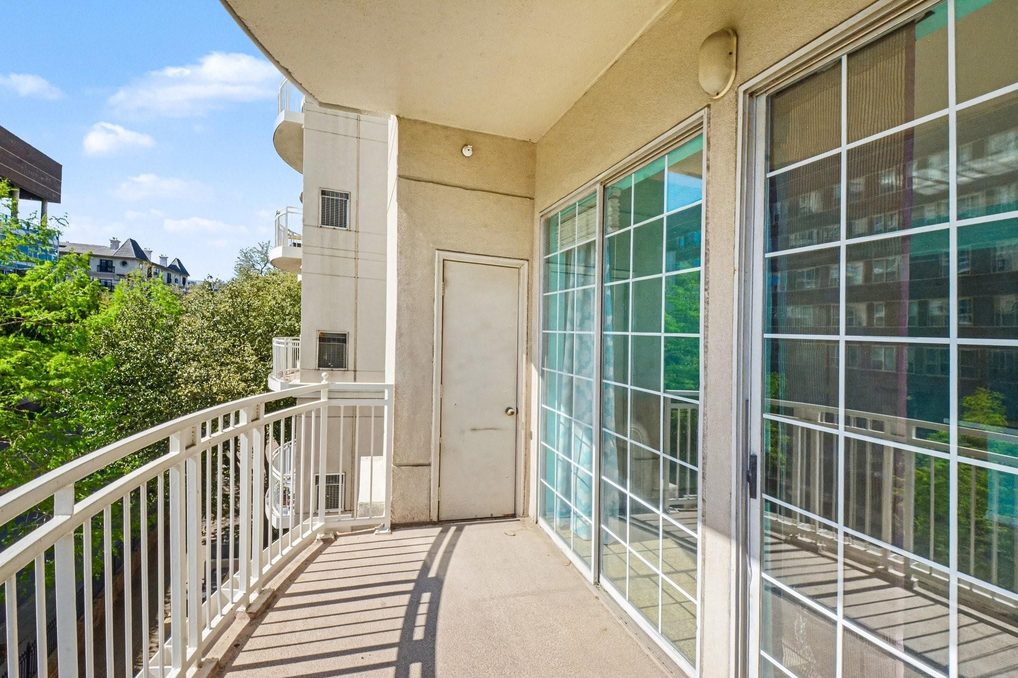 3225 Turtle Creek Boulevard 212