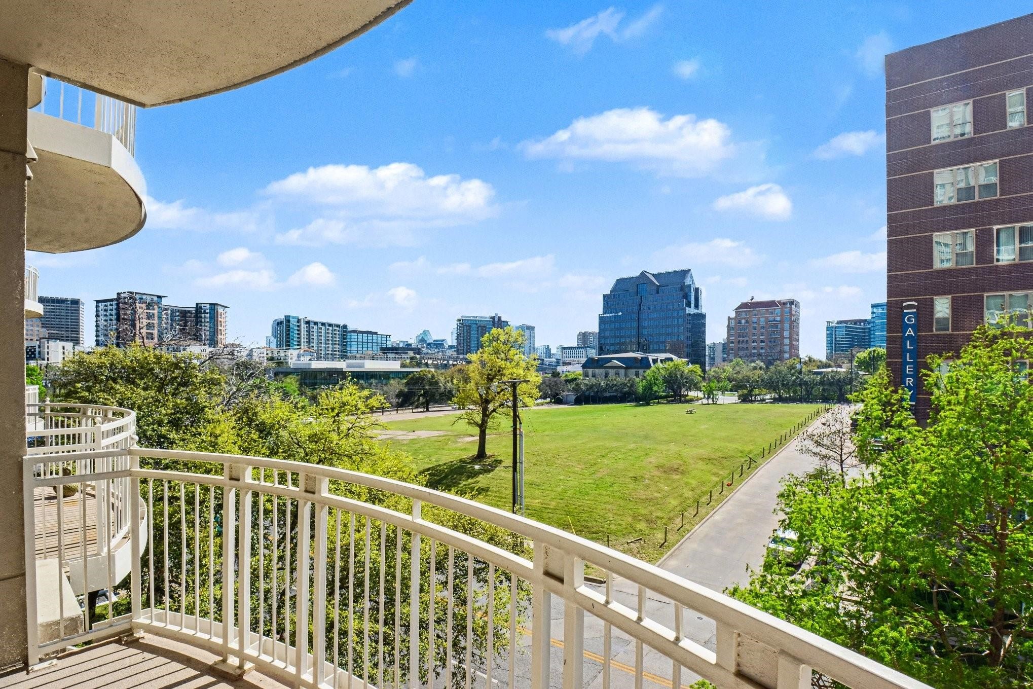 3225 Turtle Creek Boulevard 212