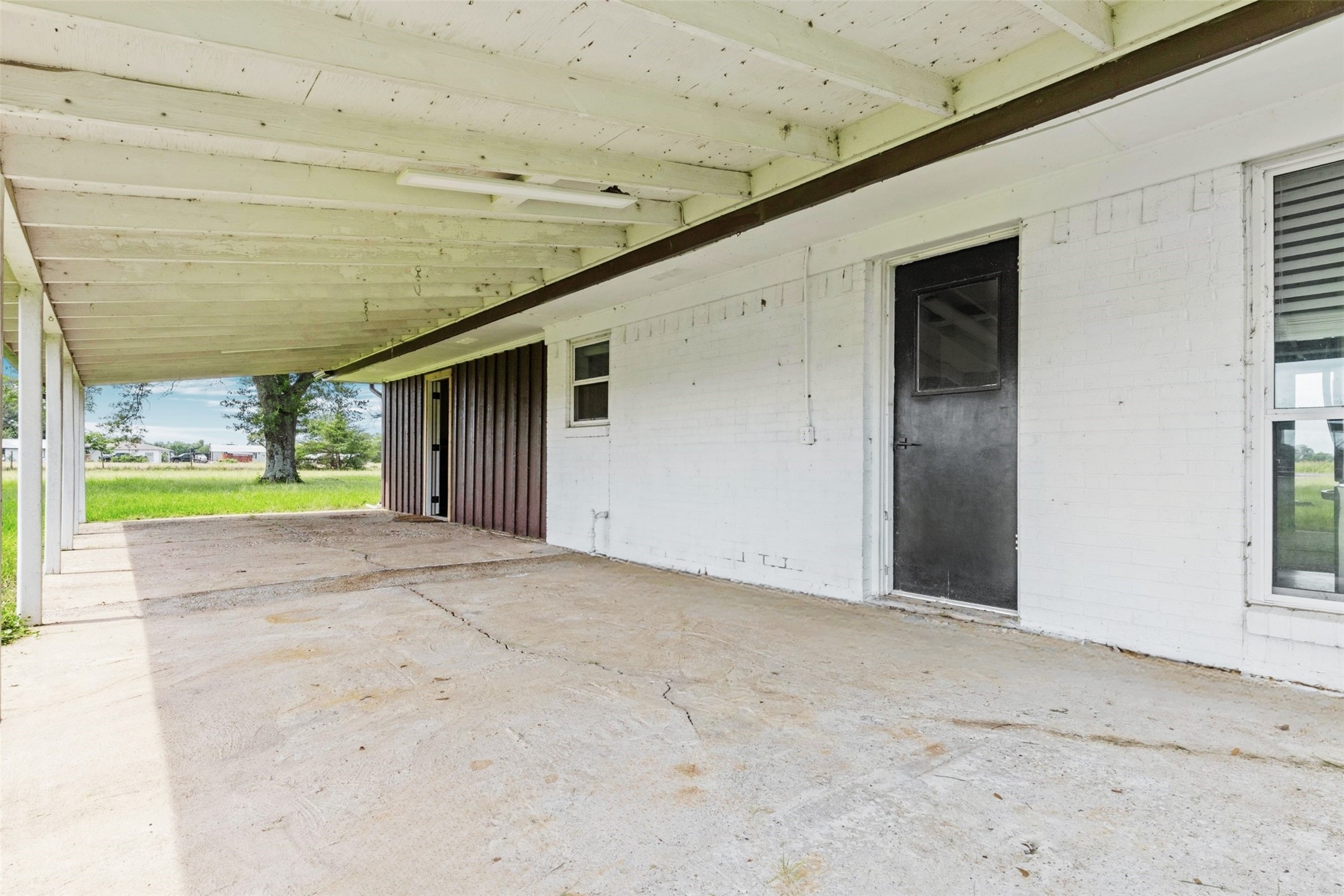 5772 N State Highway 78