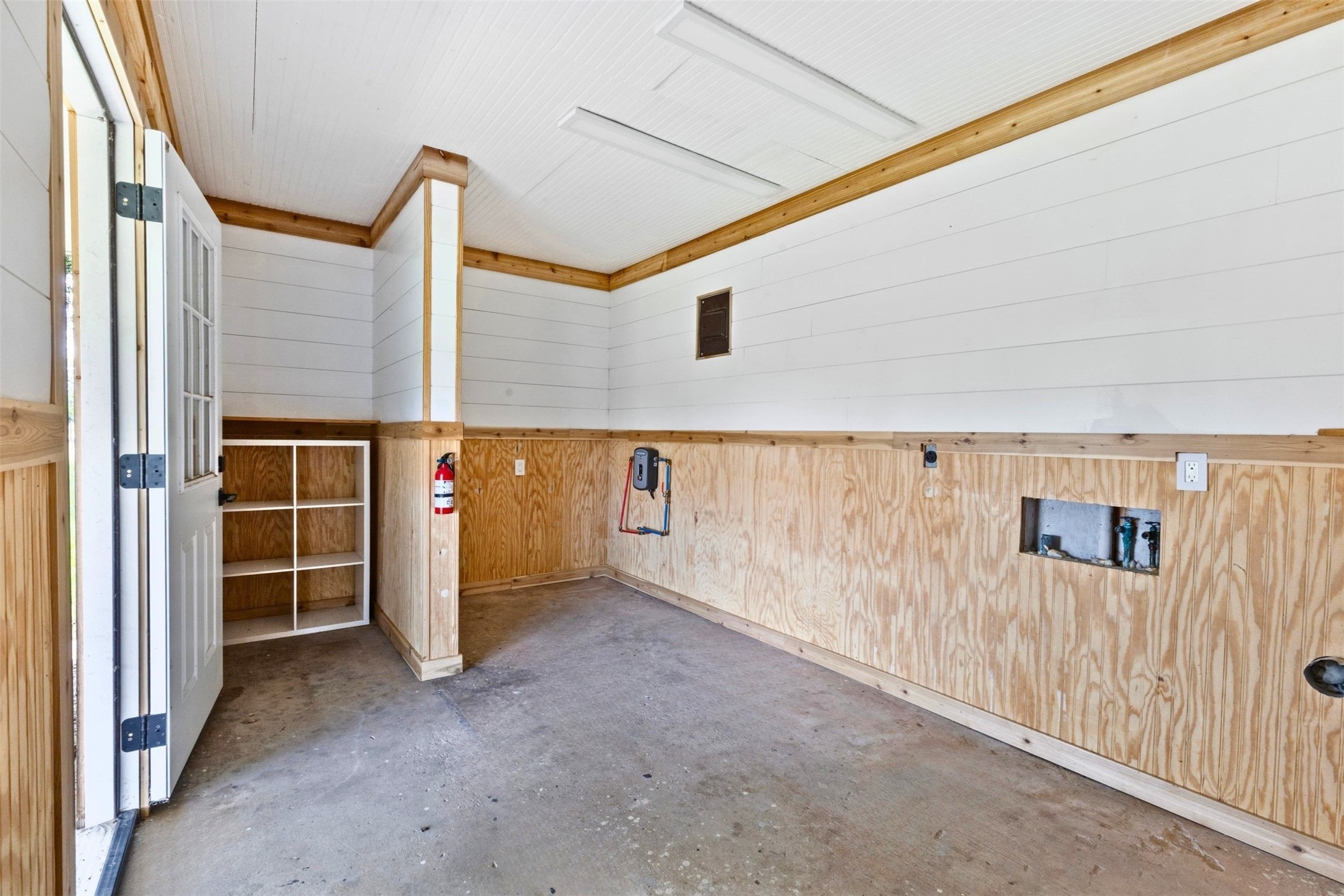 5772 N State Highway 78