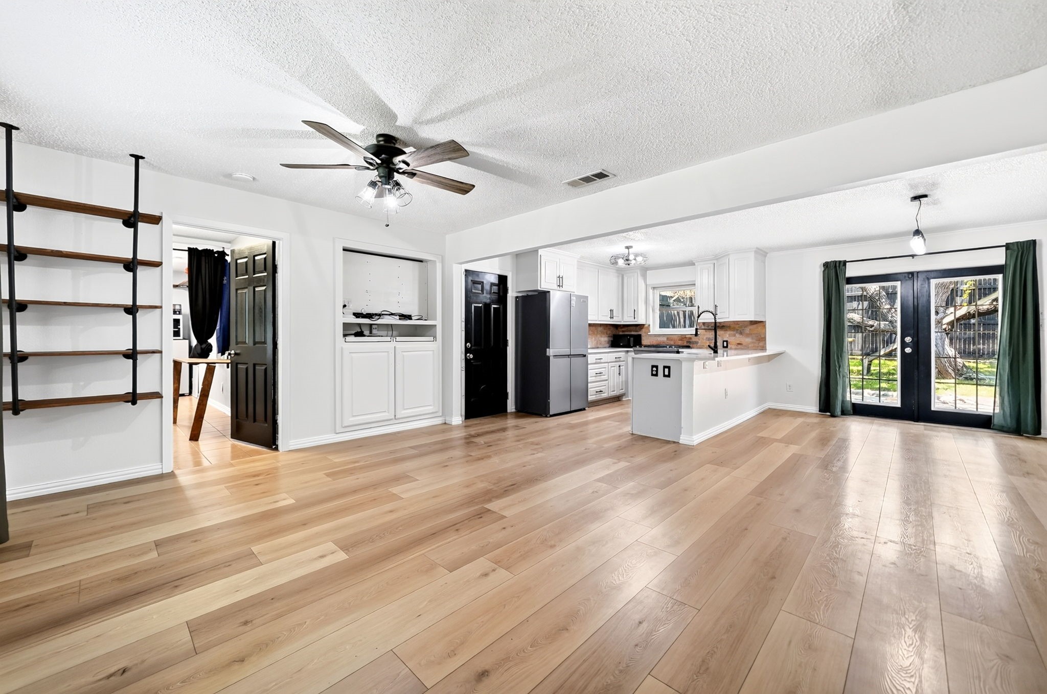 505 Whittle Way