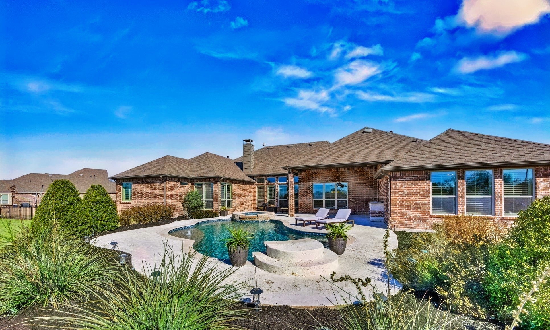 800 Yasmin Court