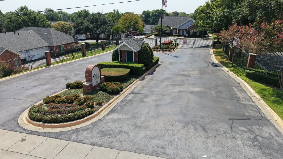 2220 Countryside Drive
