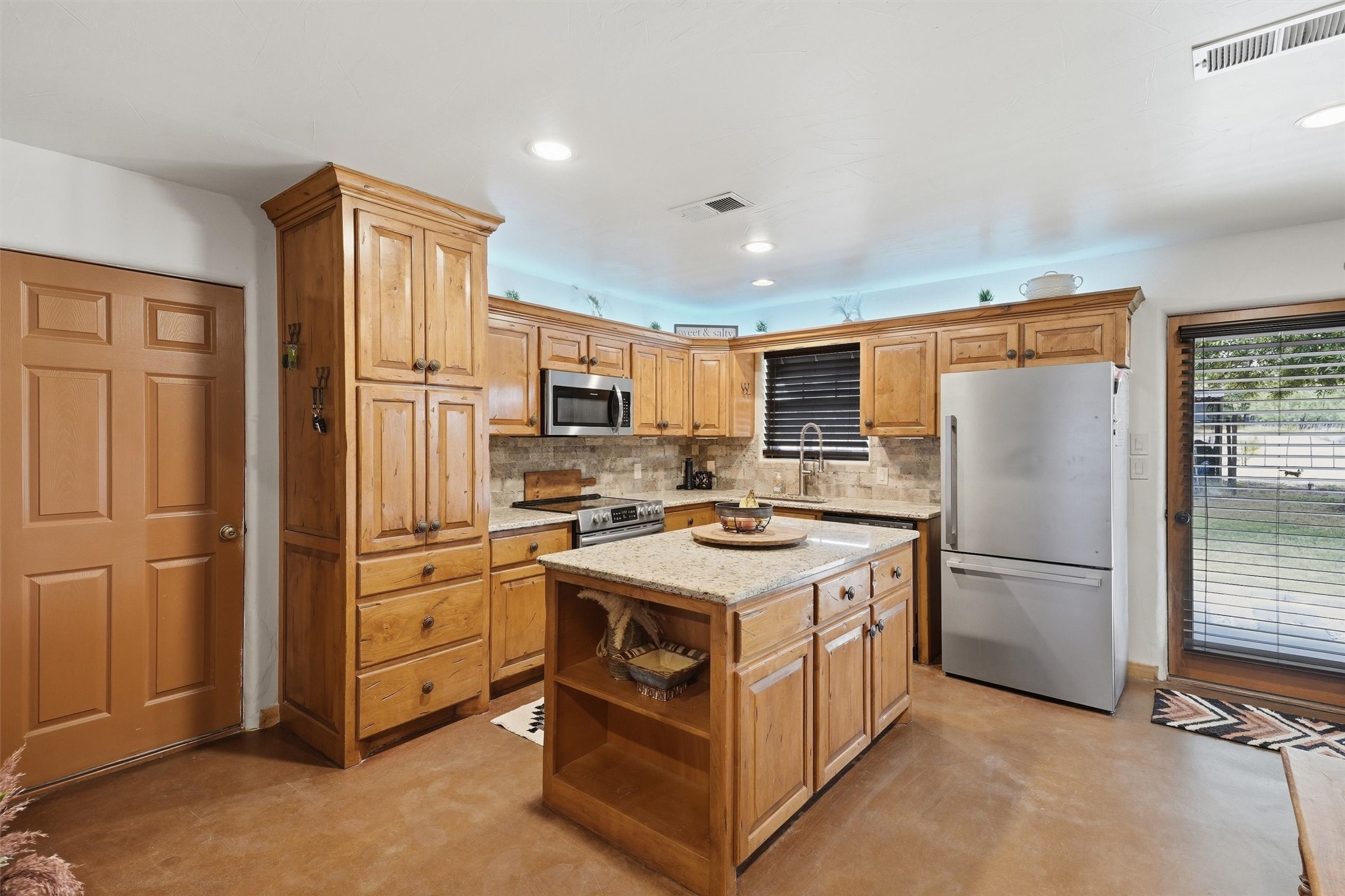 13827 Baker Road