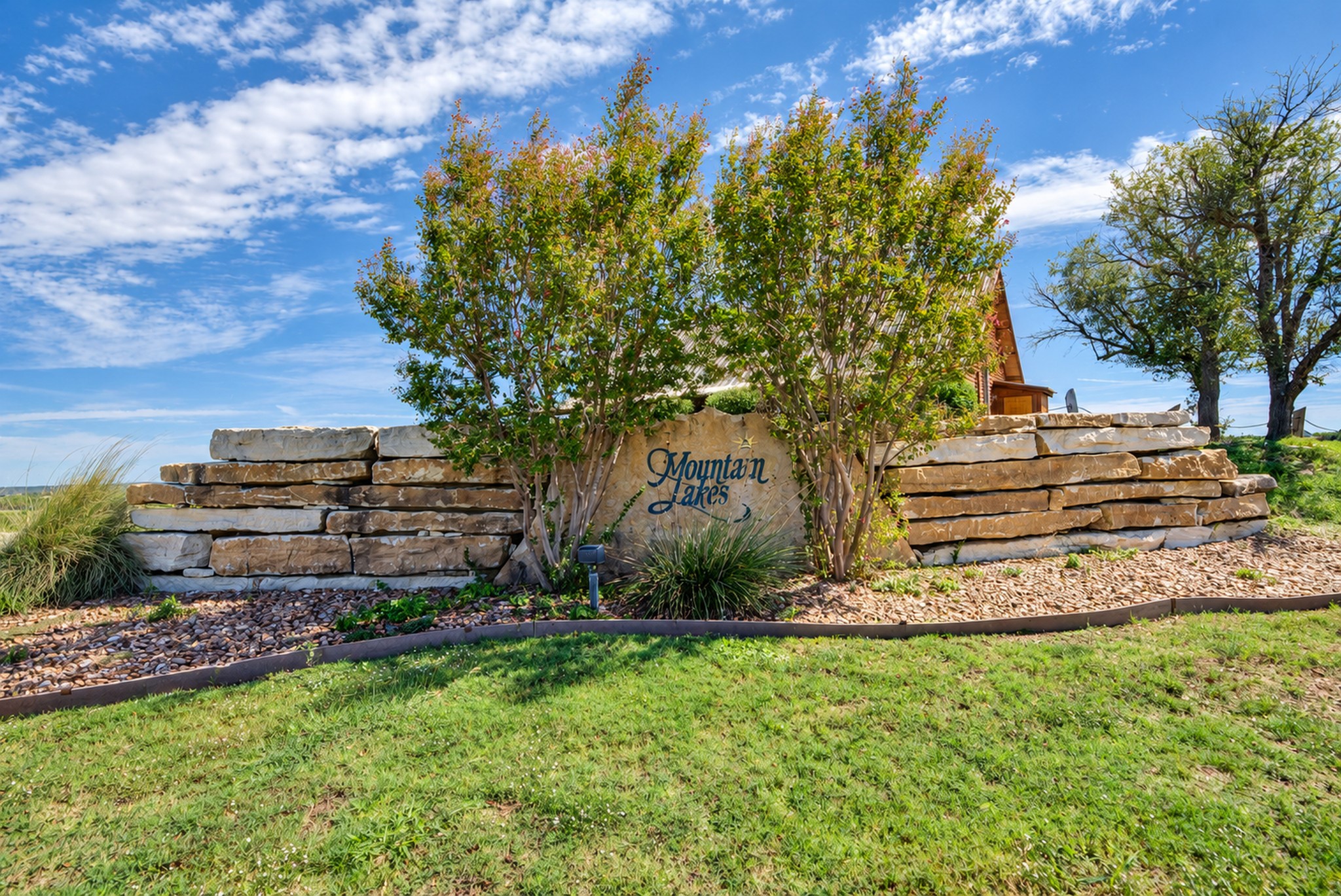 980 Jimmy Houston Way