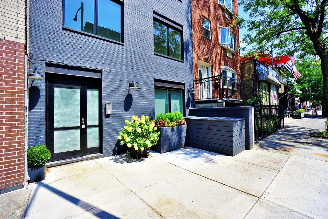 131 N 5TH Street 2R