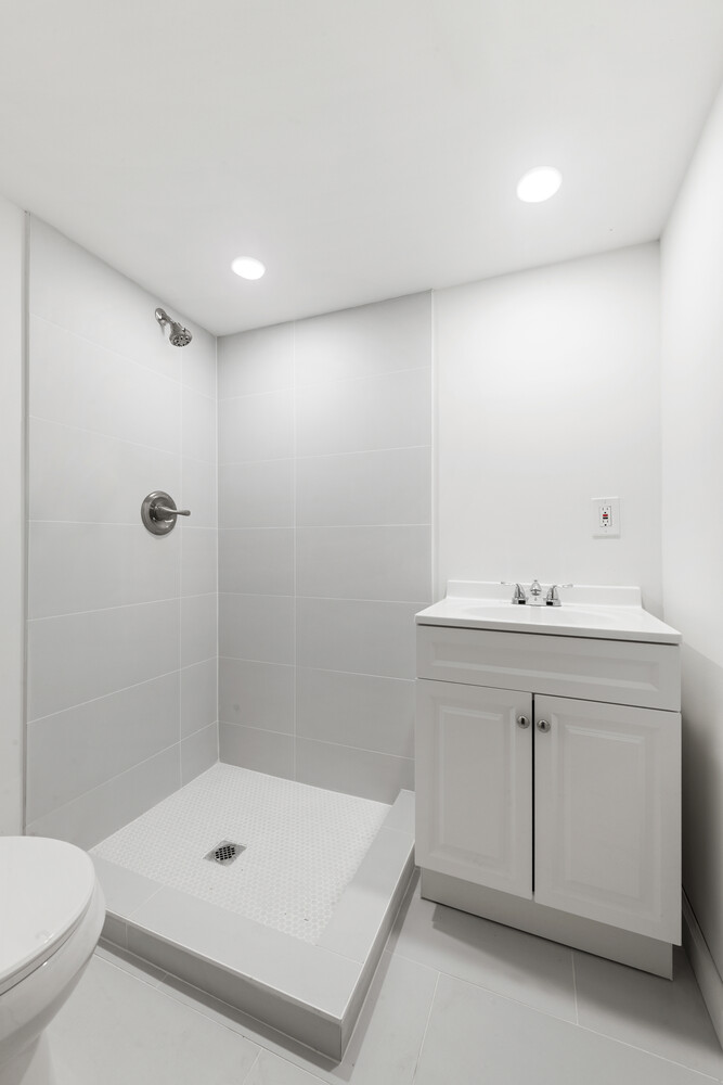 25 VERONICA Place