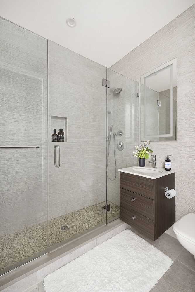 84 OAK Street 3B
