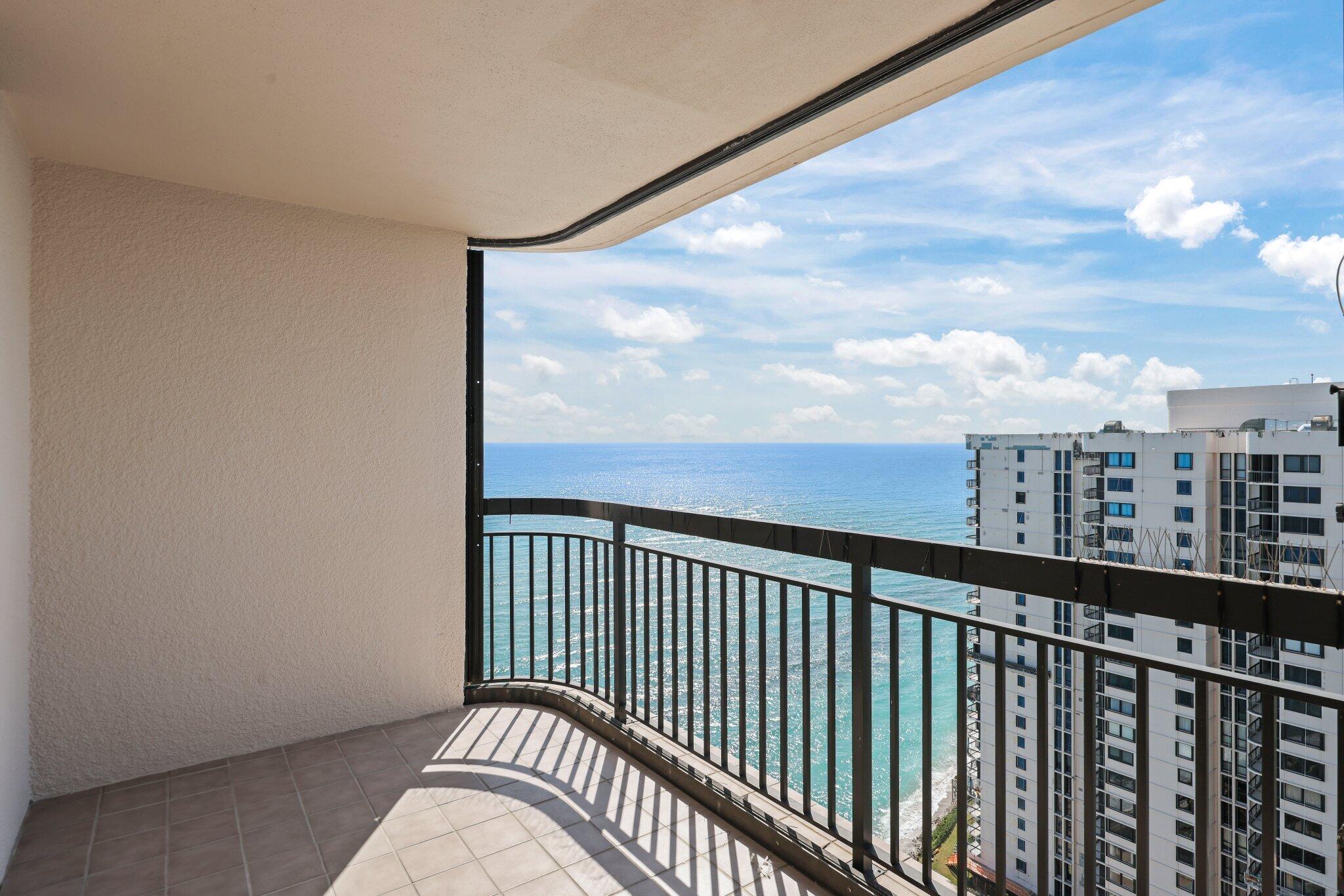 5380 N Ocean 24i