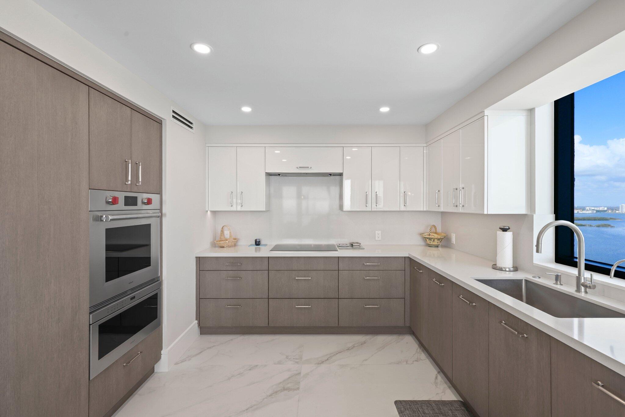 5380 N Ocean 24i
