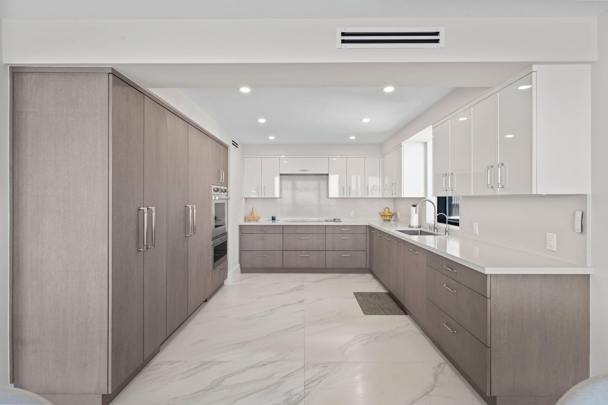 5380 N Ocean 24i