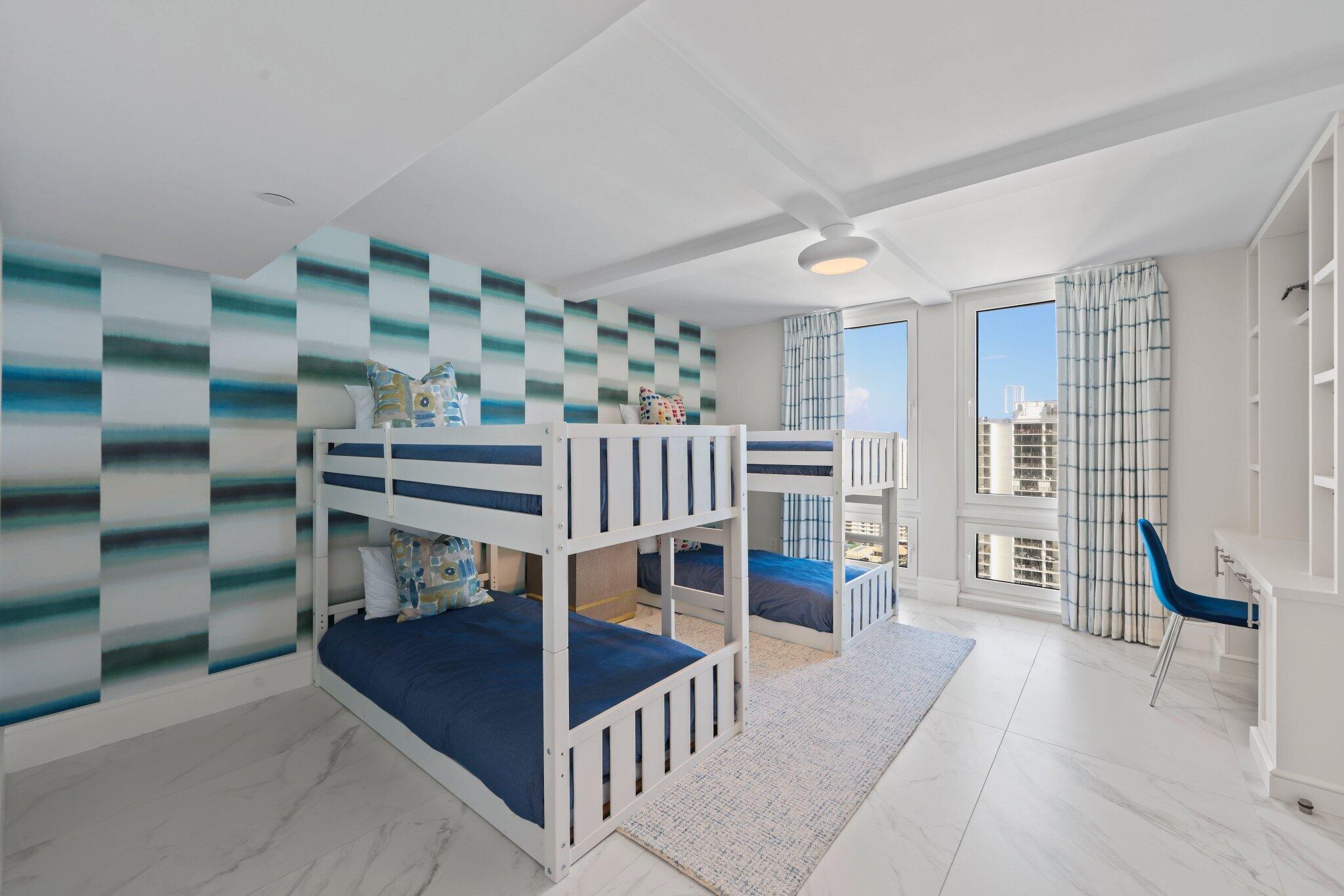 5380 N Ocean 24i