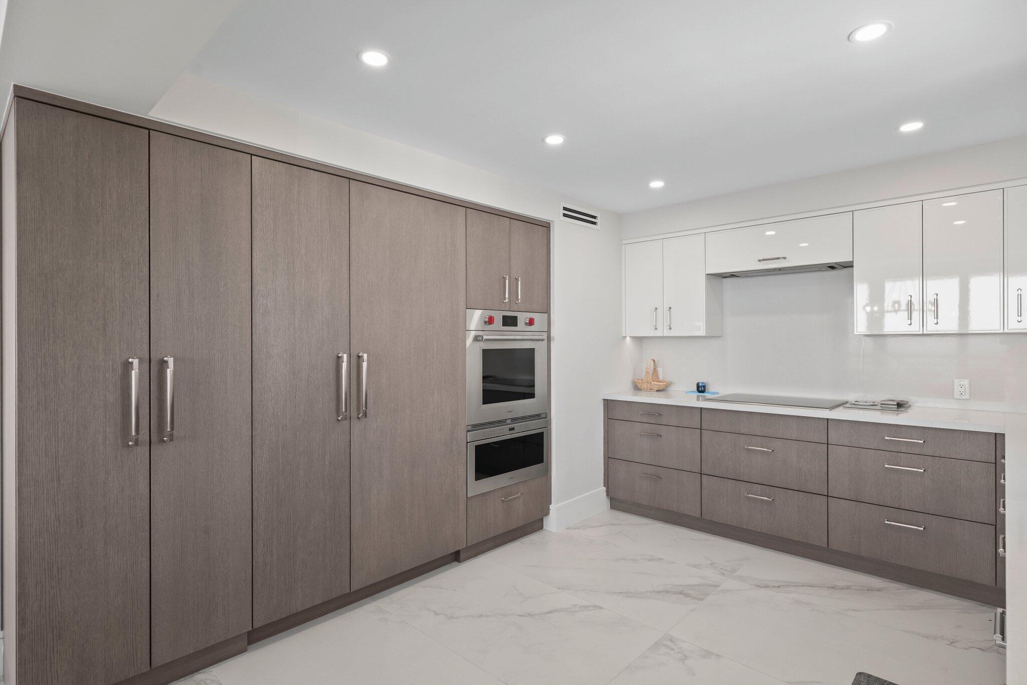 5380 N Ocean 24i