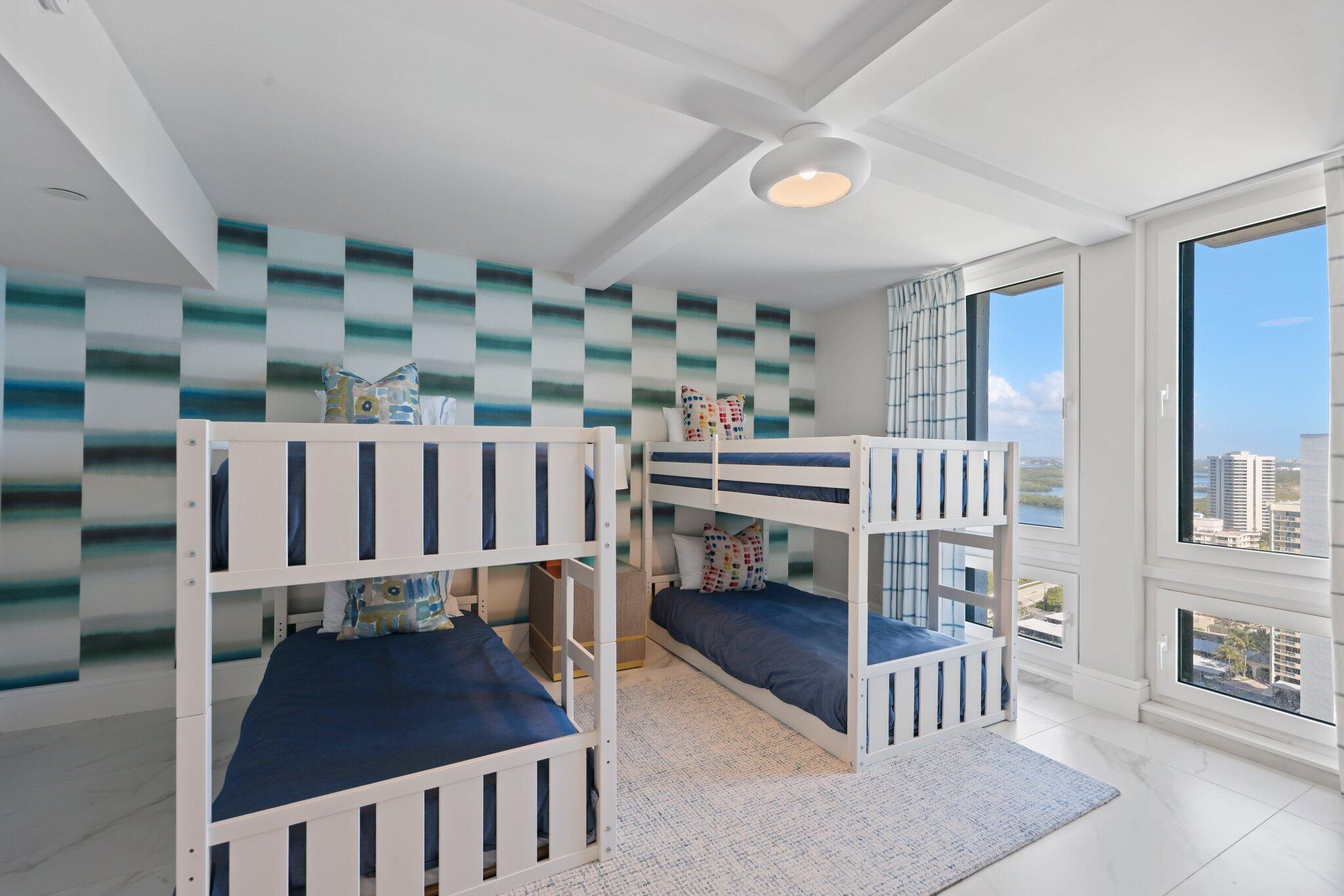5380 N Ocean 24i