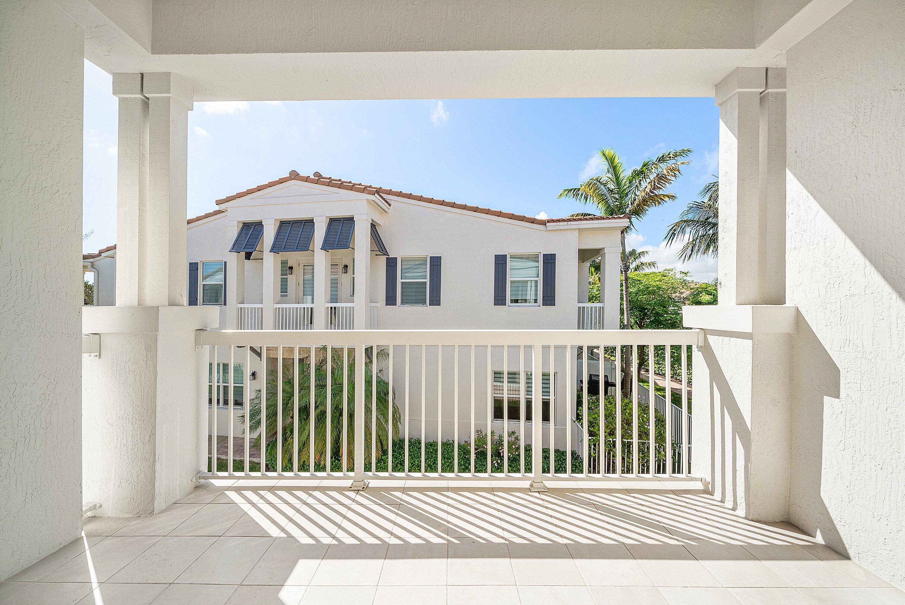 100 NW 69th Cir 44