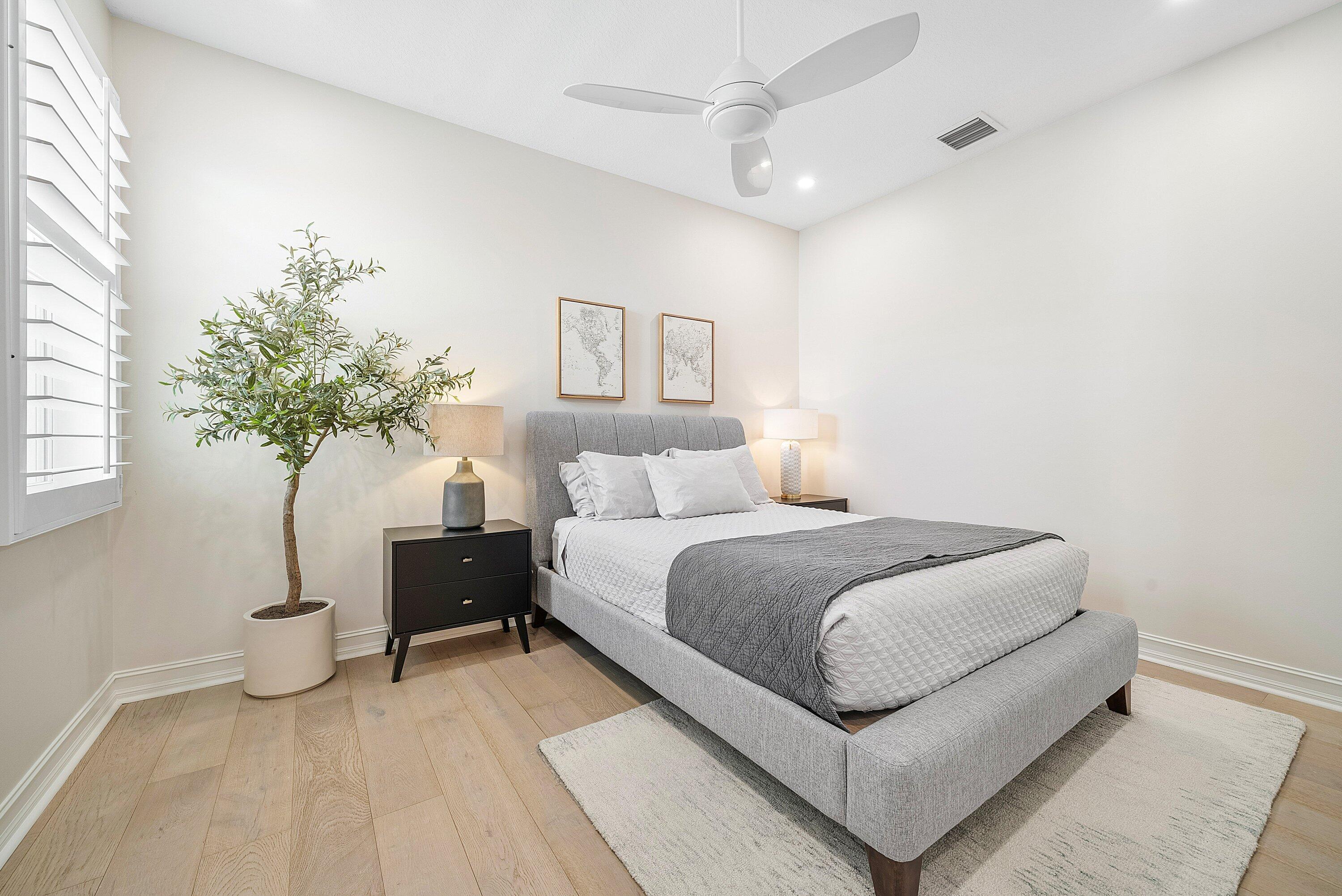 100 NW 69th Cir 44