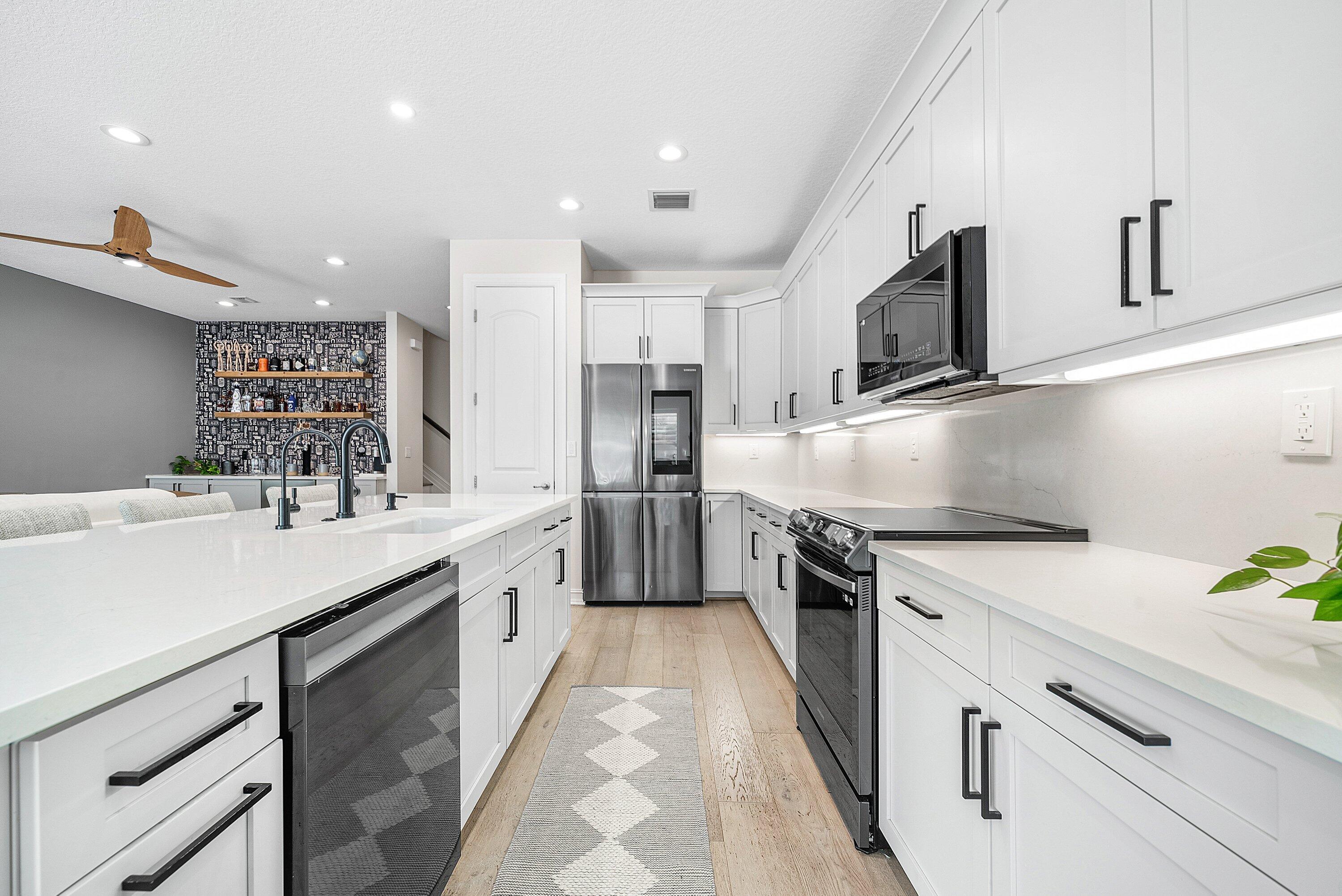 100 NW 69th Cir 44