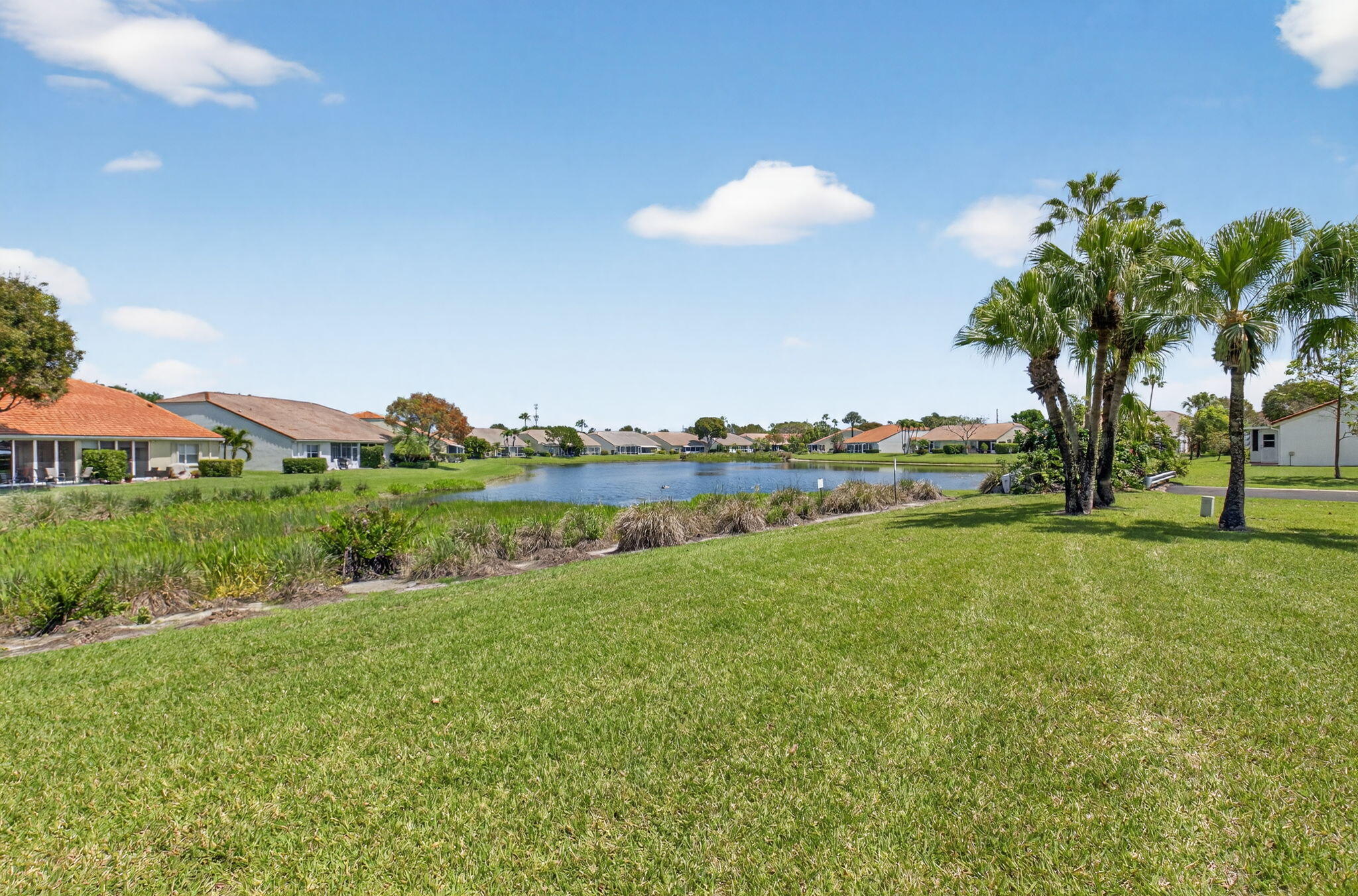 6171 Floral Lakes Drive